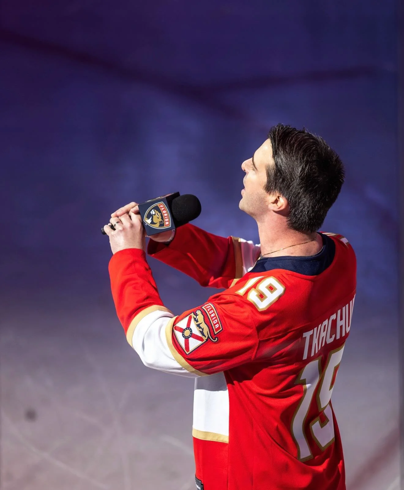 The Roaring Lion Club Live Auction - Must Be There To Bid! 🥂

Ice Level Luxury With The Anthemman! 🏒

Want to see the Panthers like a true insider? Bid on the Anthemman VIP package! From player fist bumps to ice level views of the National Anthem t