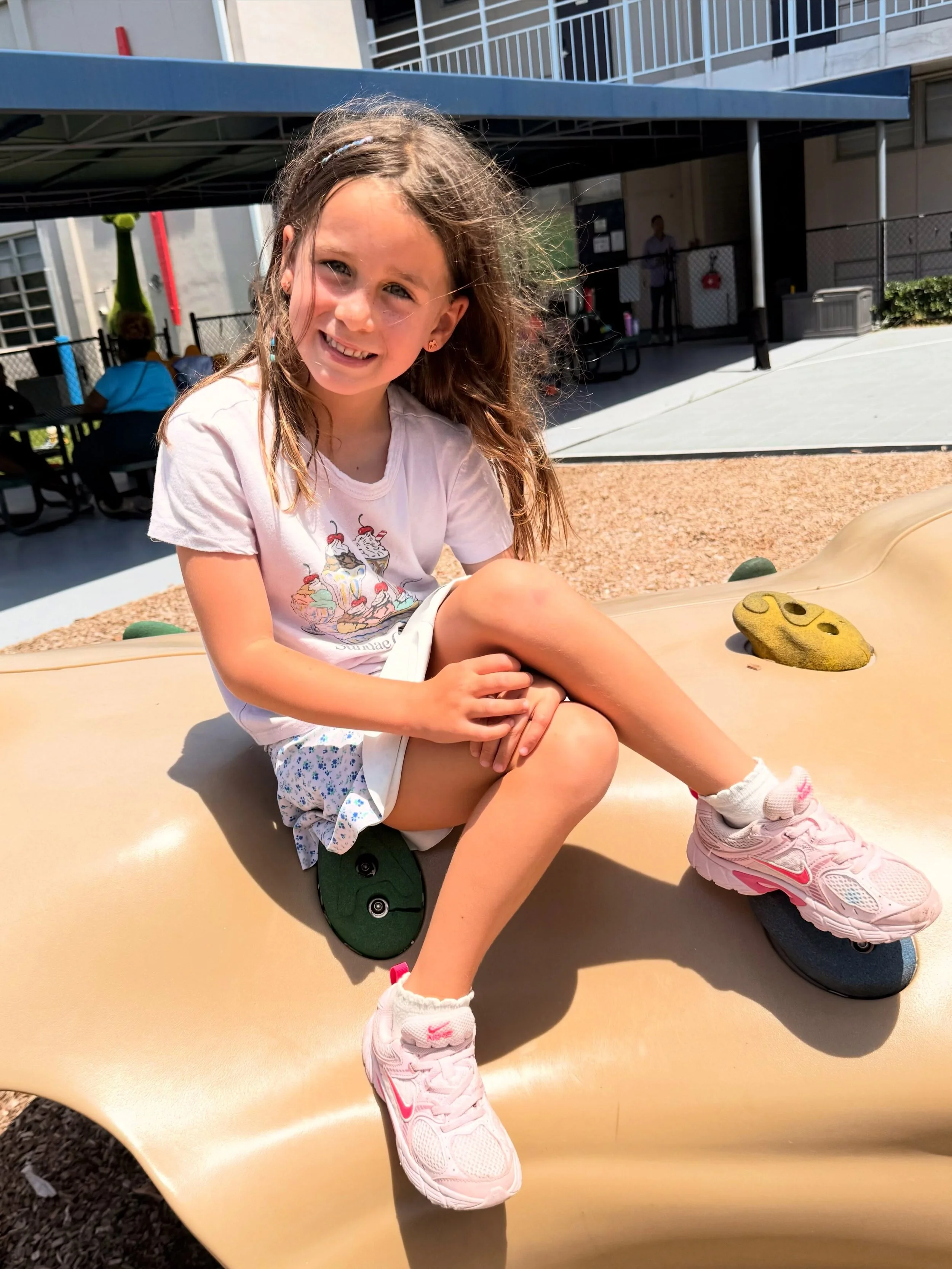 Summer Smiles ☀️

Our campers are having a blast! From water sports, to arts and crafts and playground time these kids are making so many great memories. 

#SMES #SMEStradition #EachChildEachDay #happy #summer