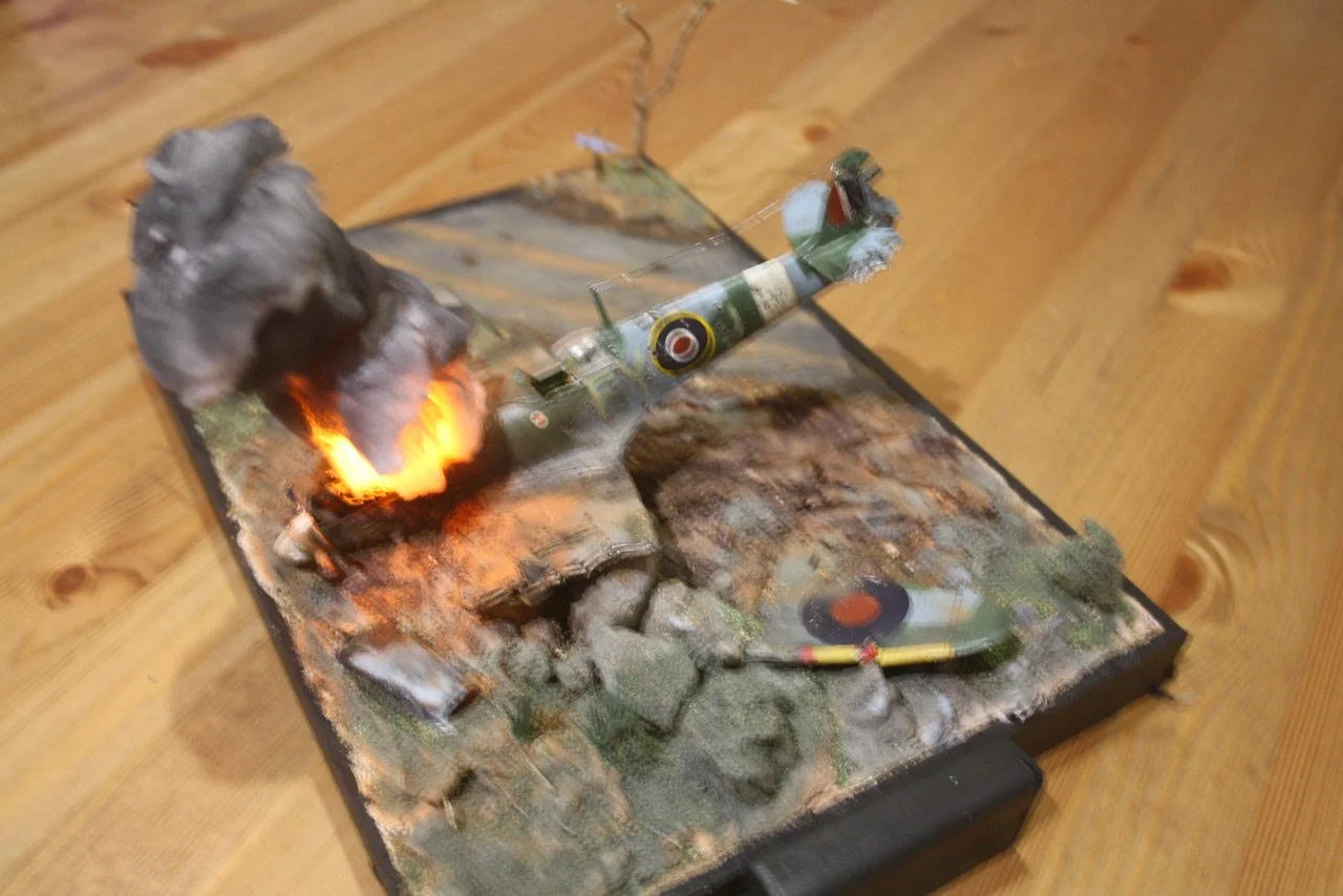 spitfire_airplane_crash_diorama_by_sulacogigabit_dd00l0z-fullview.jpeg