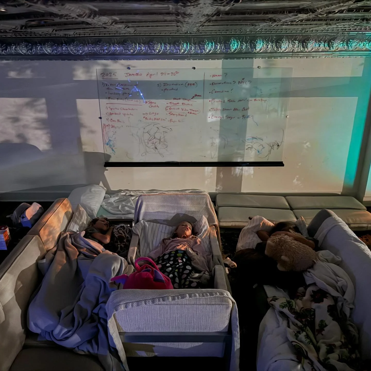 Sleeping on the job. @wierstewart #helene