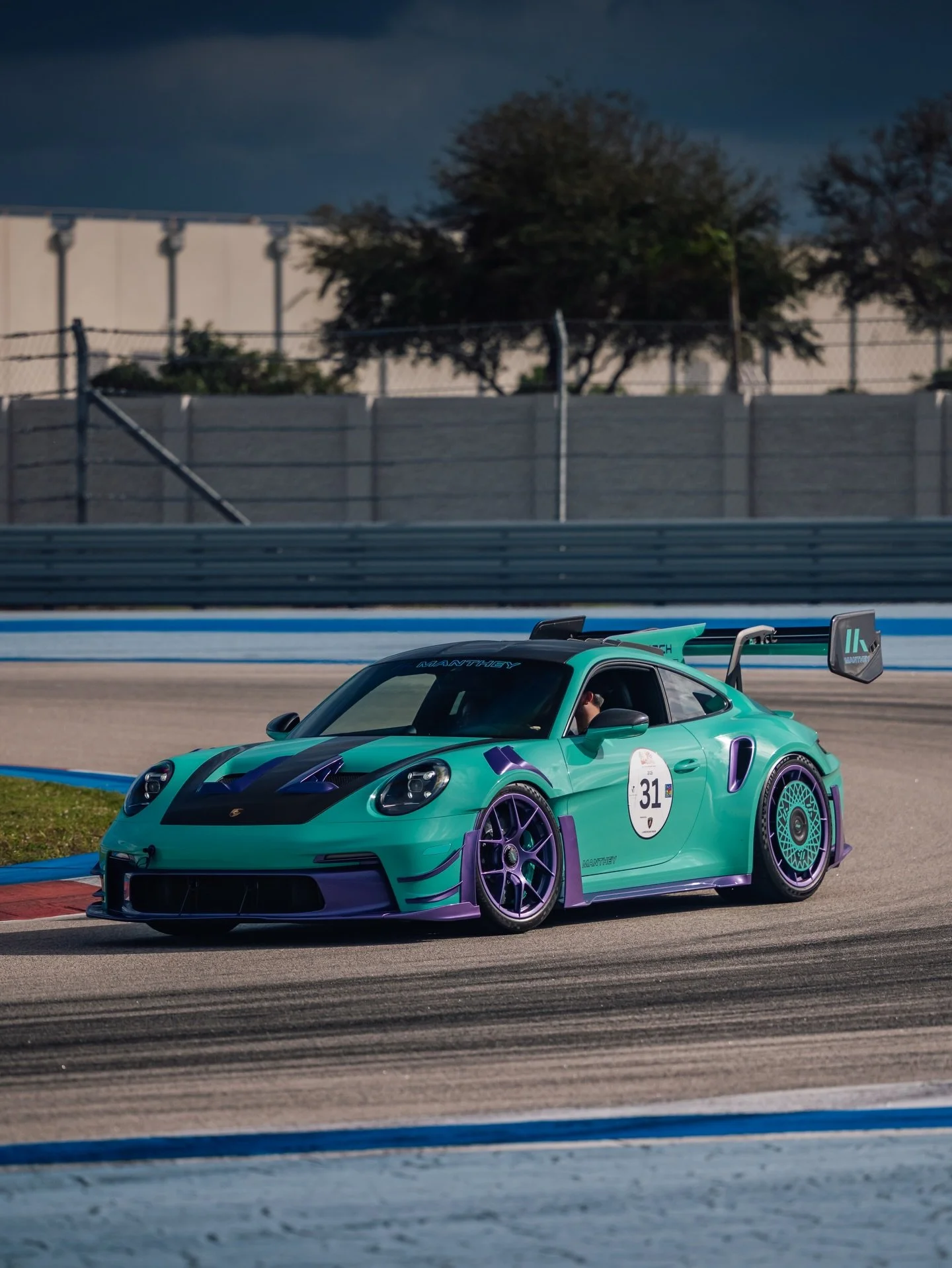 One of the specs of all time
#porsche #992gt3rs #mantheyracing