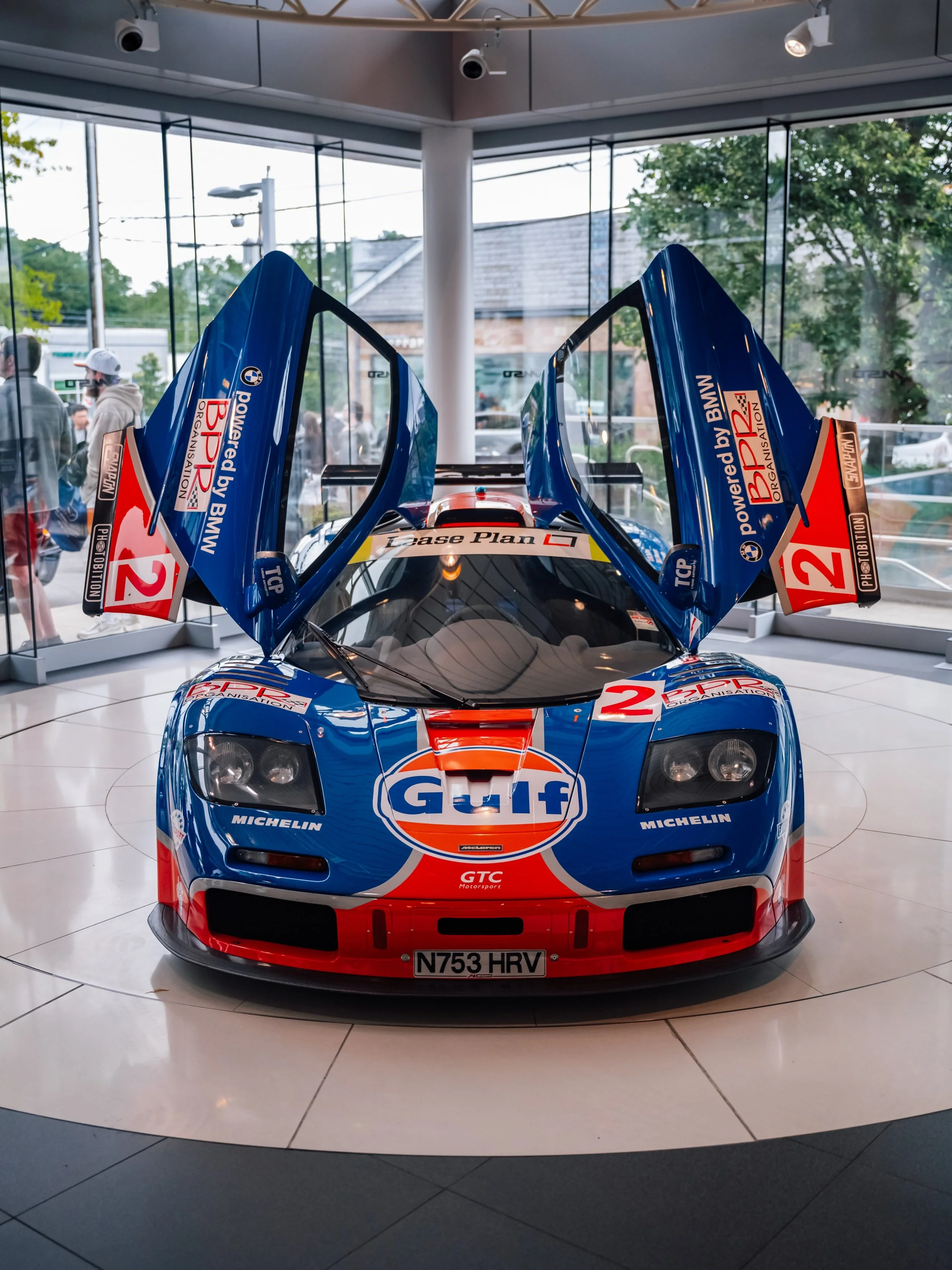 You know the lineup was insane when you&rsquo;re debating between a McLaren F1 GTR and a Zonda Cinque for the first photo of the set&hellip; and then there are too many hypercars to fit in a single Instagram carousel post 🤯
Bravo @millermotorcars , 