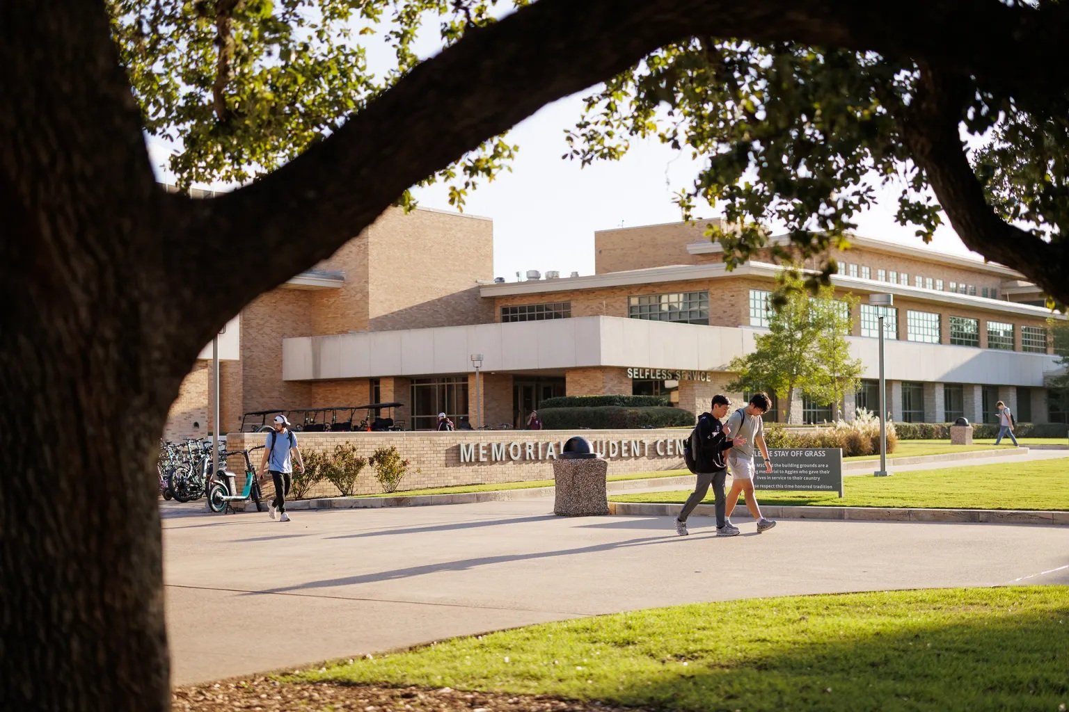 Gov. Abbott Eyes Limiting Foreign Influence on Education