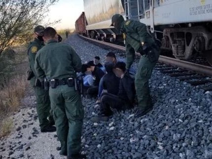 Corpus Christi Border Patrol Arrest 22 Illegal Migrants