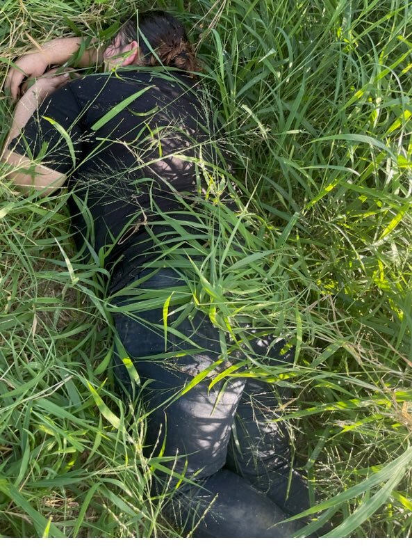 Agents Respond to Illegal Migrants in Distress