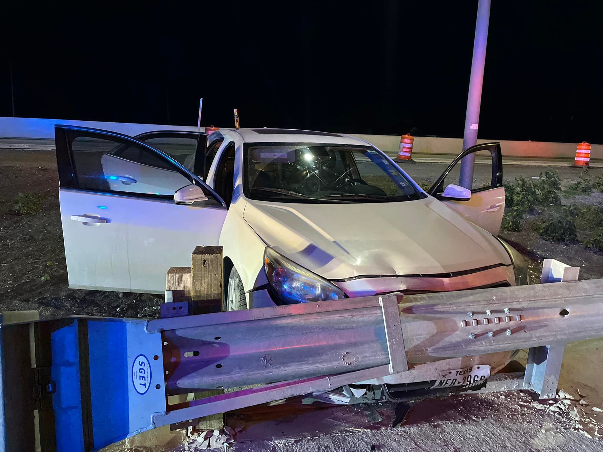 SINGLE VEHICLE TRAFFIC ACCIDENT / DRIVING WHILE INTOXICATED (DWI)