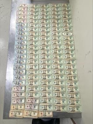 Border Patrol Officers Seize Over $300K