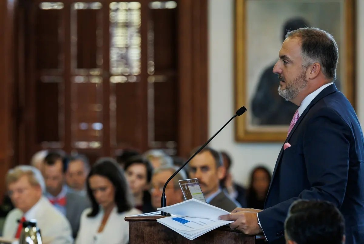 Paxton Defense Attorney to Challenge Texas House
