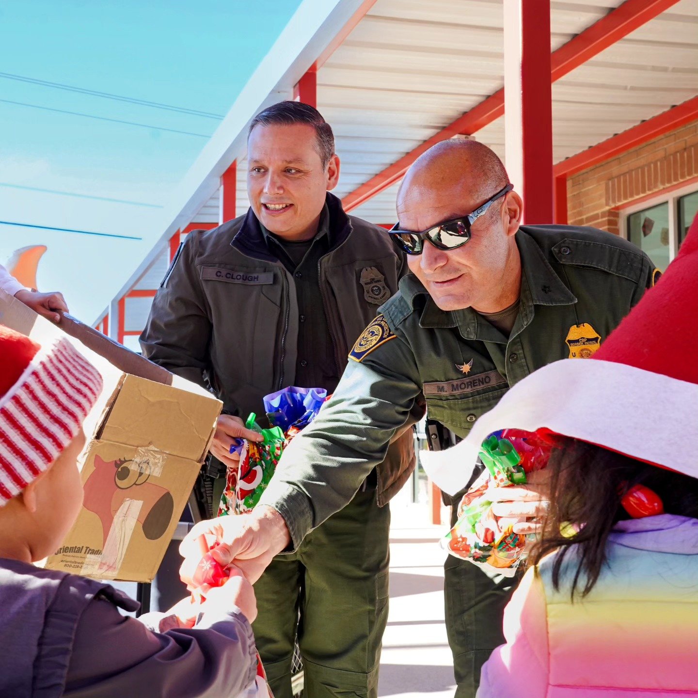 Del Rio Border Patrol Adopt Families for Christmas
