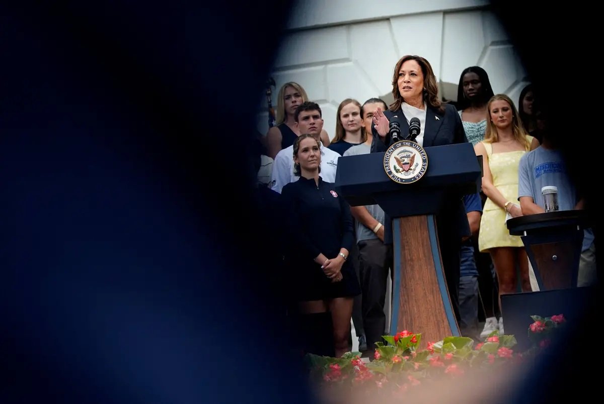 Kamala Harris Visits Houston
