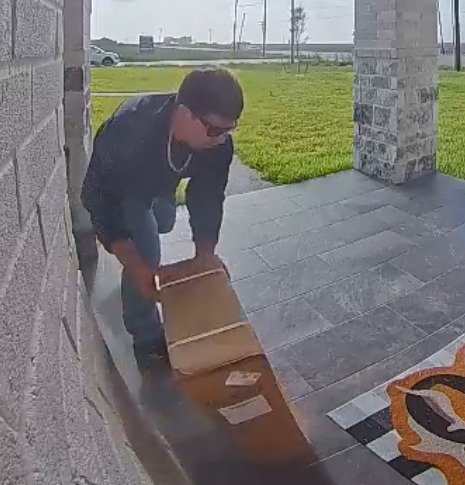 Do You Recognize This Porch Pirate?
