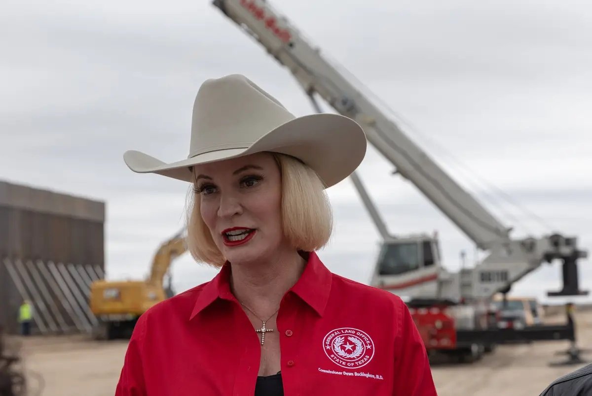 Texas Plunges Deeper into Border Security