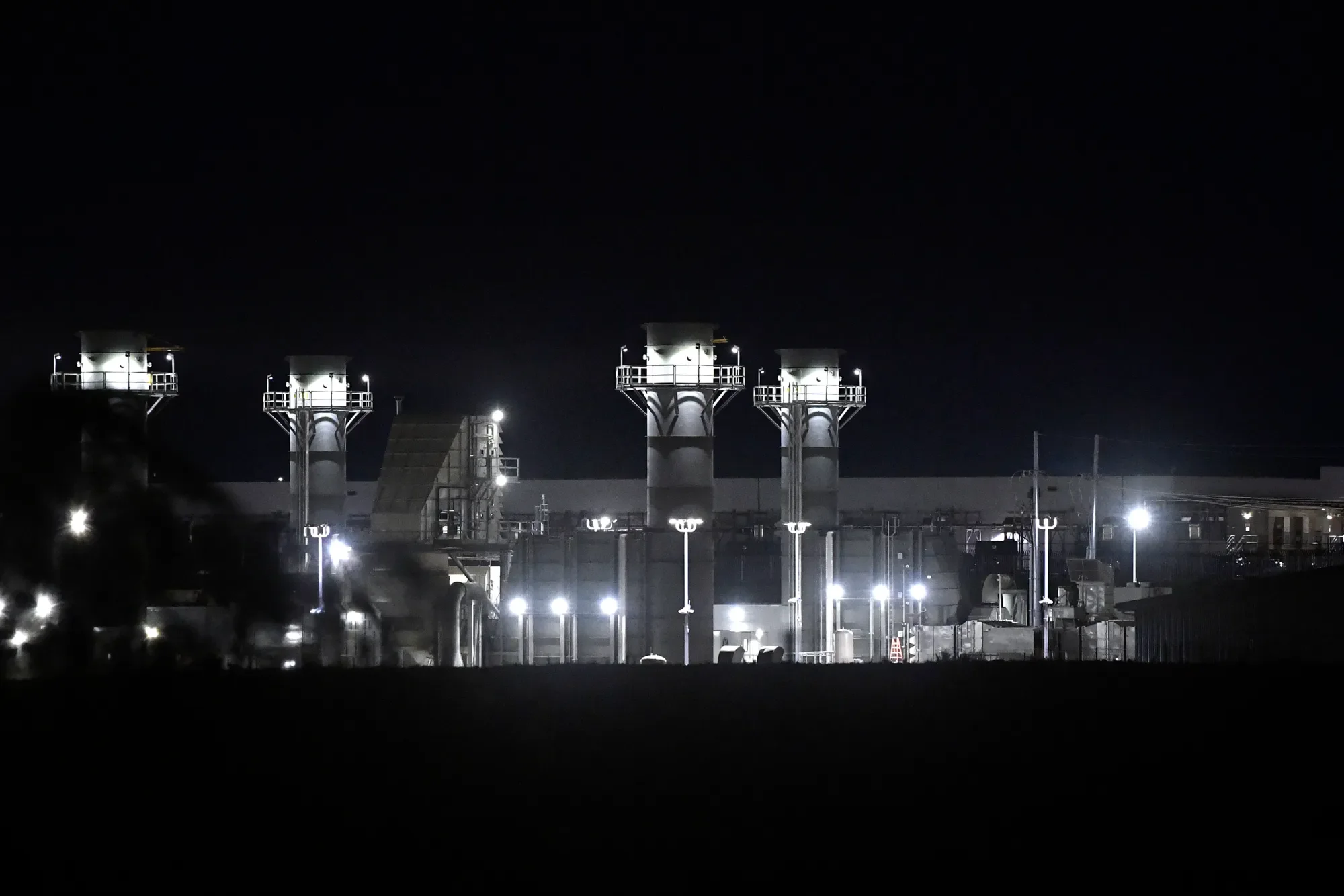 Data Center Boom Strains Texas Homebuilders’ Need for Electricians