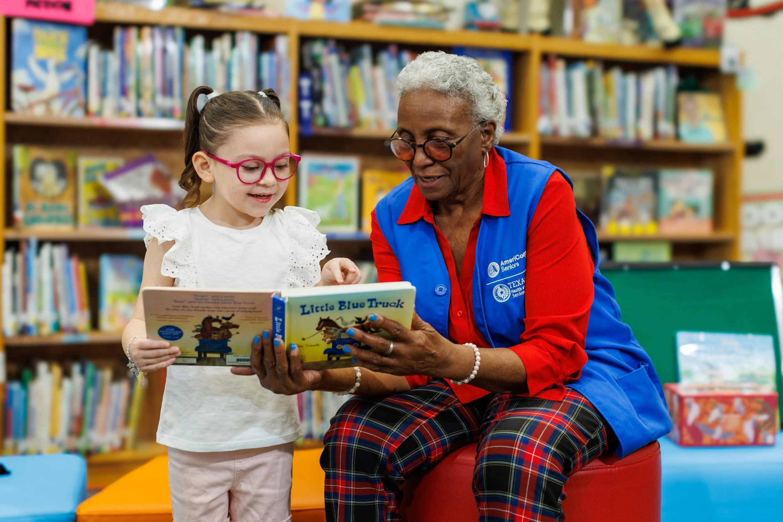 Foster Grandparent Program Recruits Volunteers