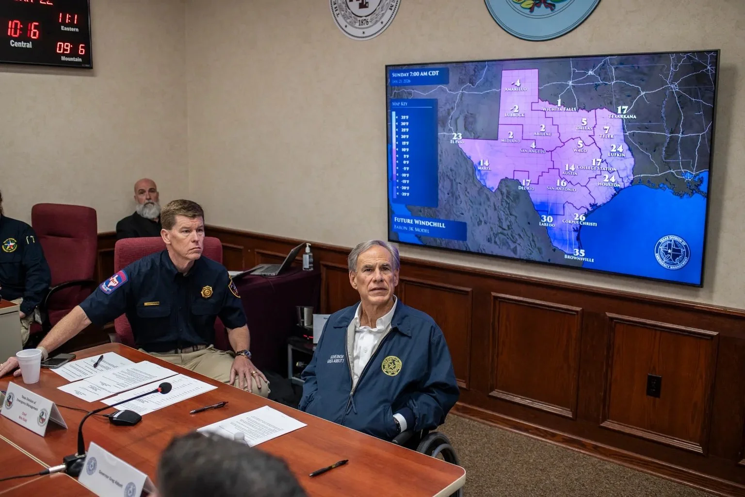 As Winter storm Approaches, Texas Officials say the State is ready
