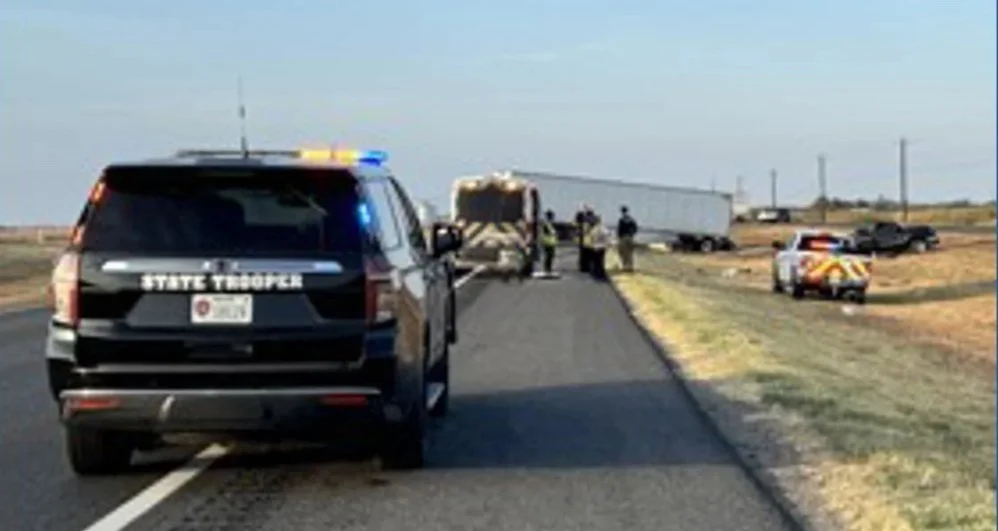 18-Wheeler Crash Blocks U.S. 77 South of Driscoll