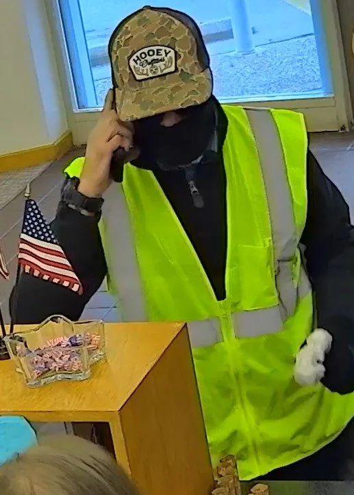 FBI Houston Seeks “High-Vis Heister” For Armed Bank Robbery