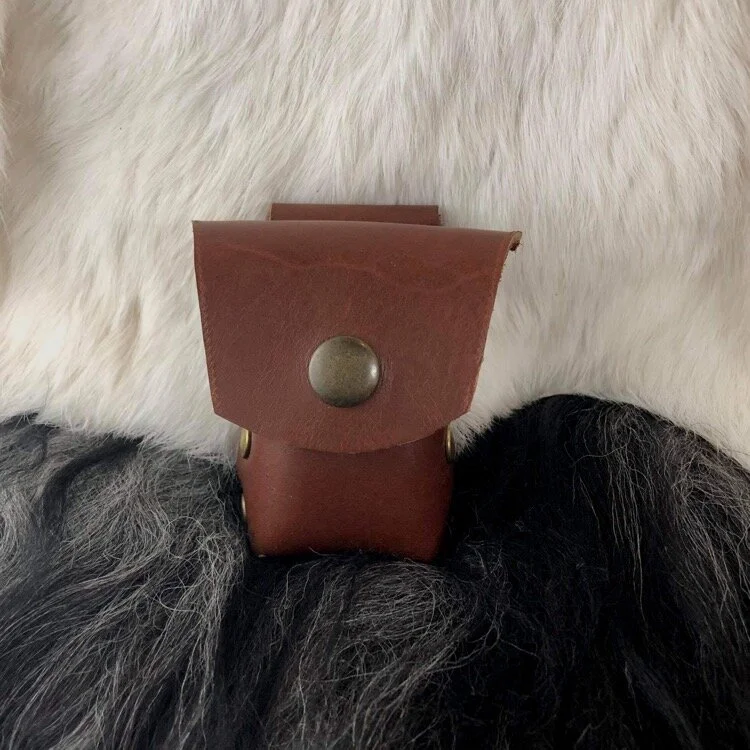 E1386F66-C6B3-4658-95E1-4853966A19D5