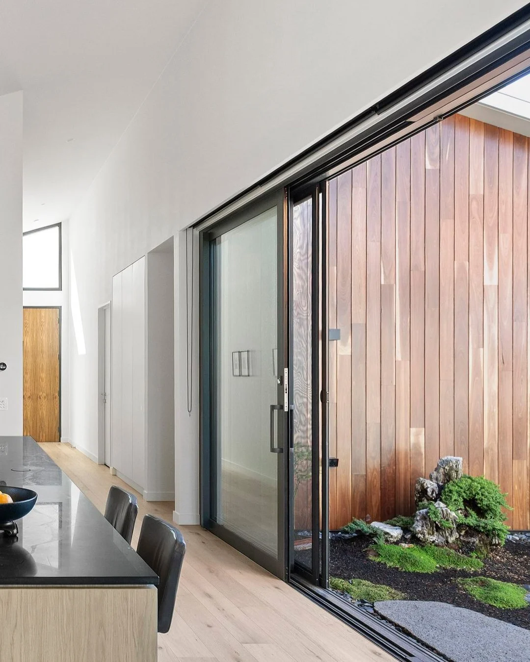 Ardel Daylesford Carousel - Slide 06.jpg