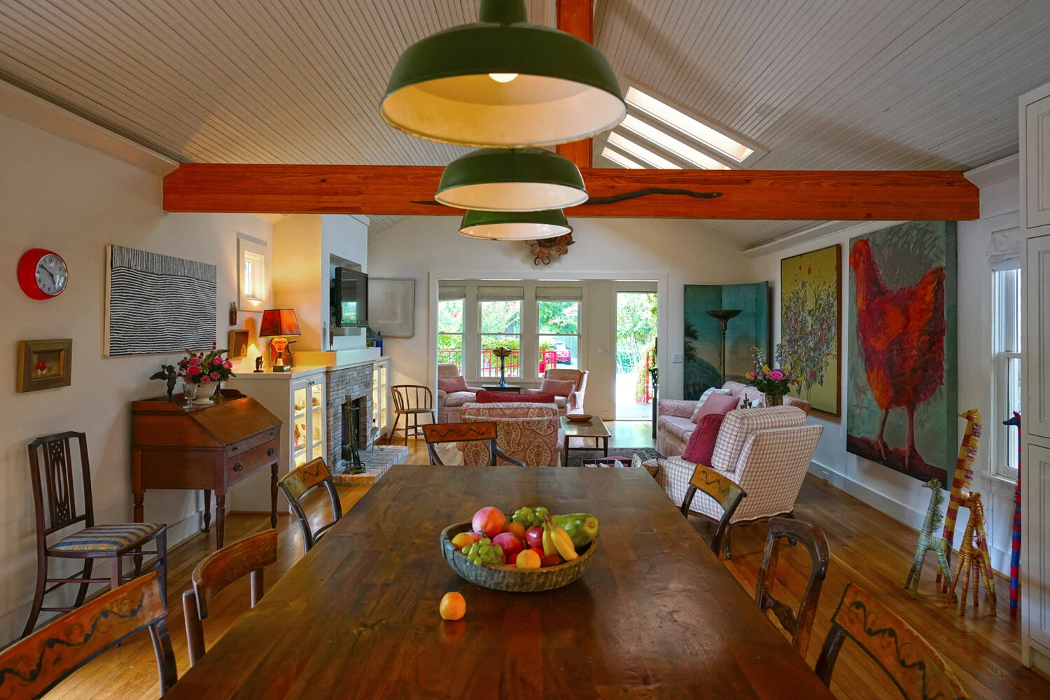 living SM DSC00921.JPG