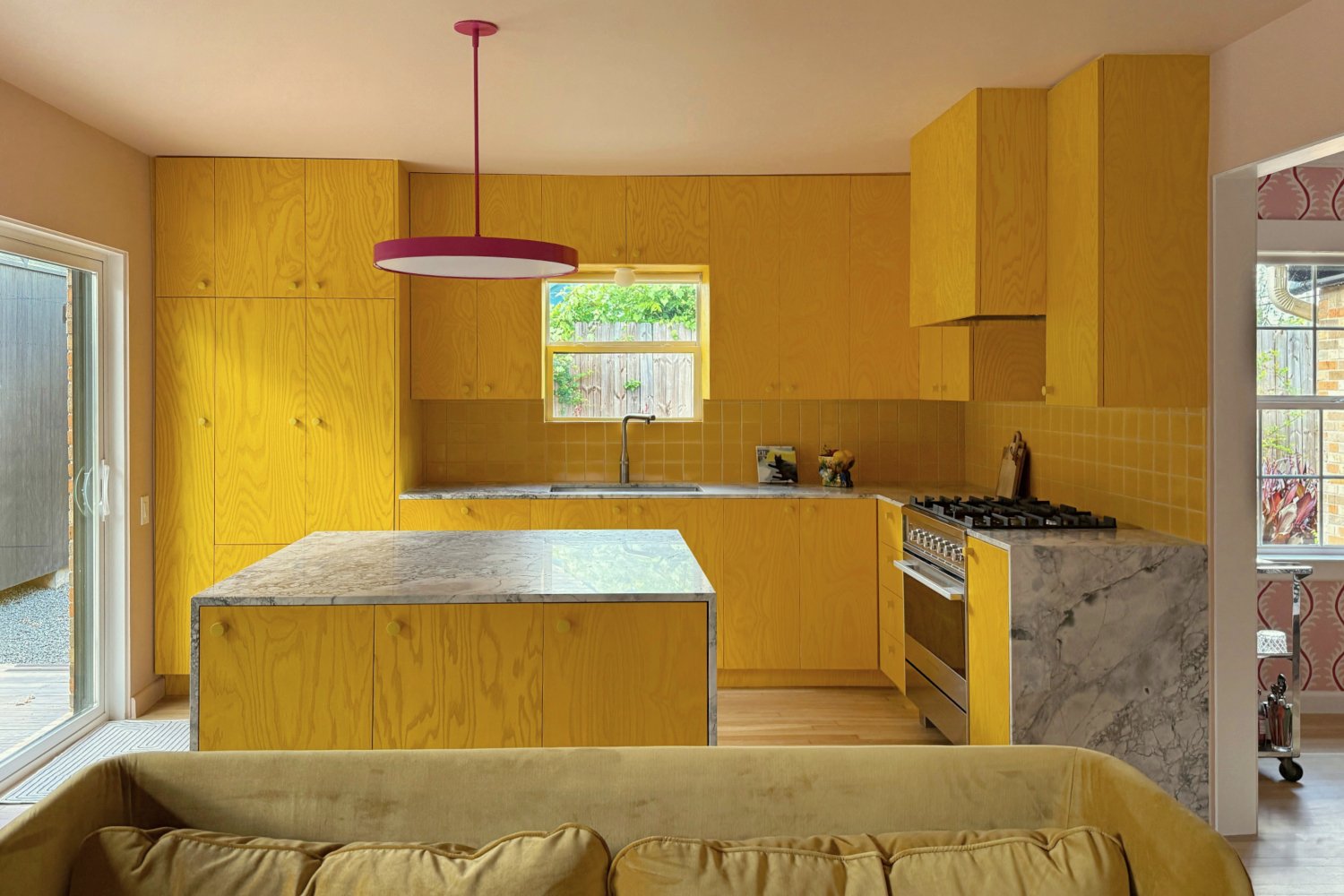 9 kitchen.jpg