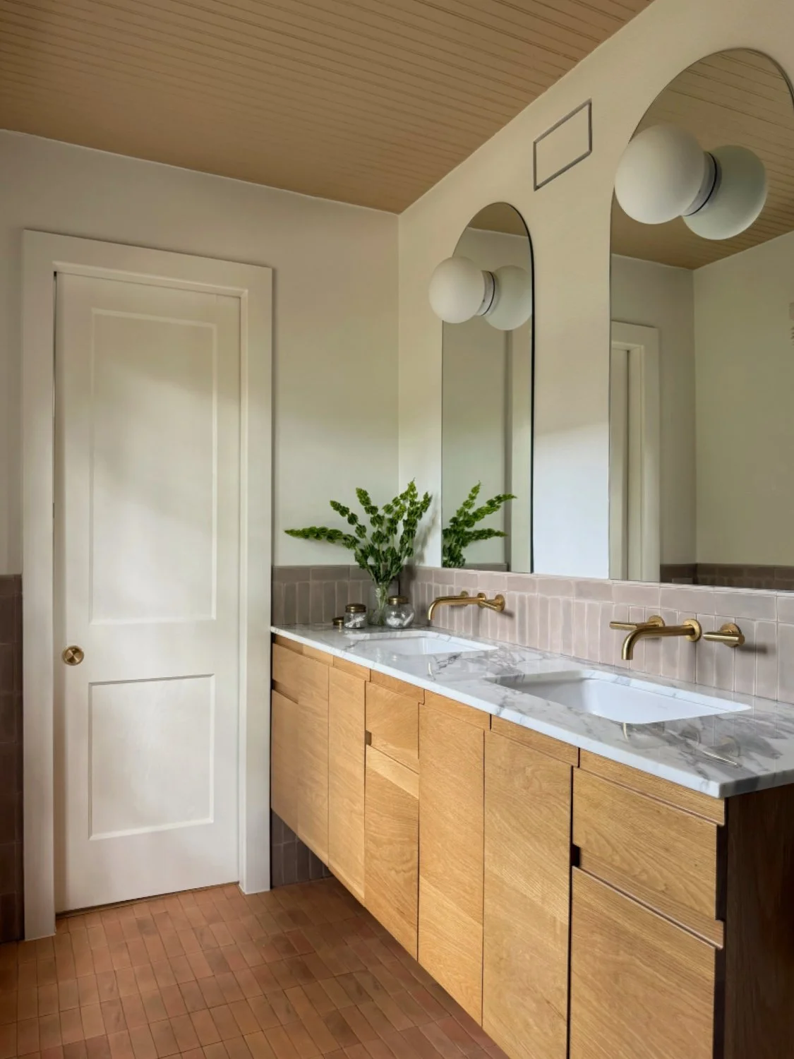14 guest bath.jpg