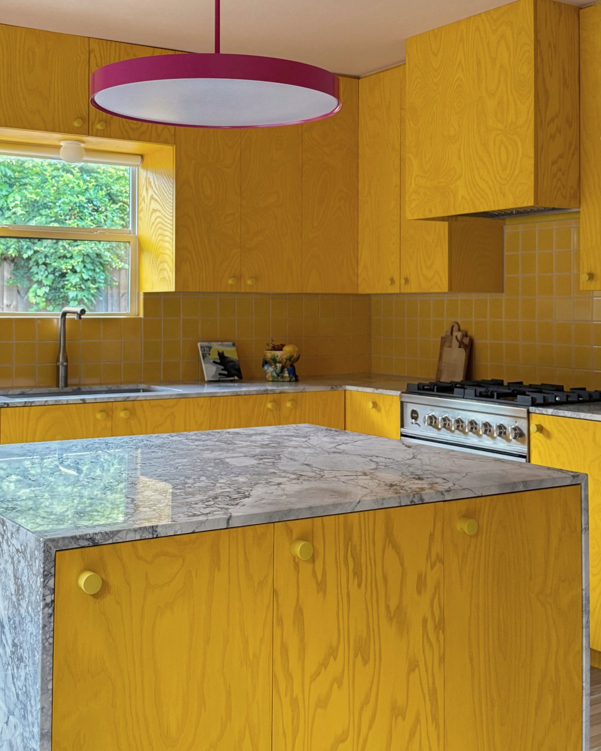 8 kitchen.jpg