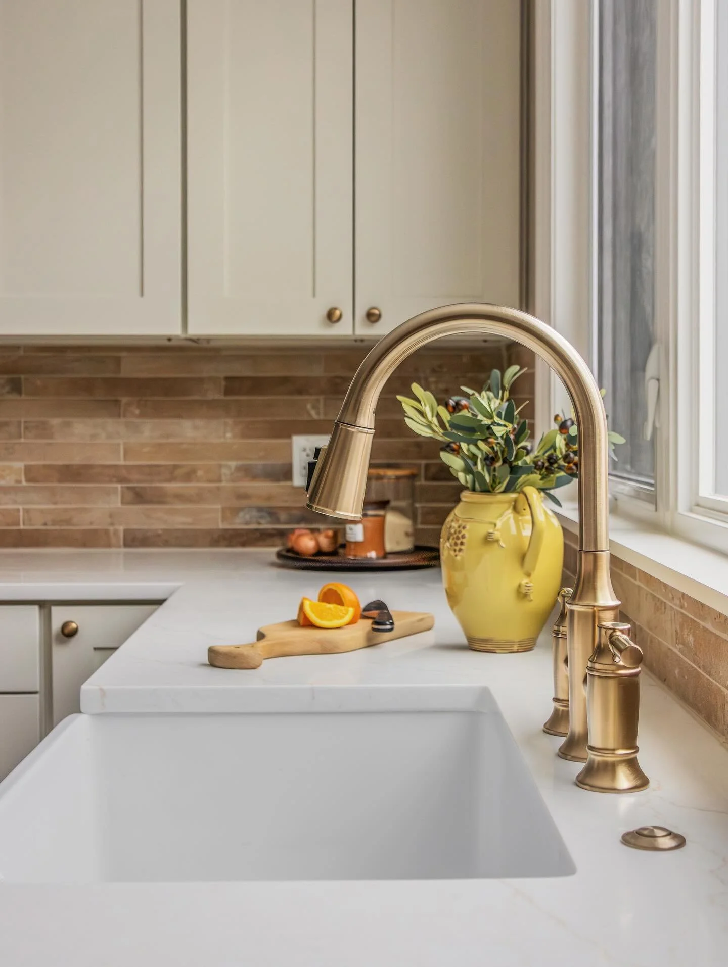 It&rsquo;s always the details that make the difference.

The faucet.
The cabinet hardware.
The backsplash tile.
The sconces.

Individually, they&rsquo;re small decisions. Together, they create character, warmth, and a kitchen that feels thoughtfully 