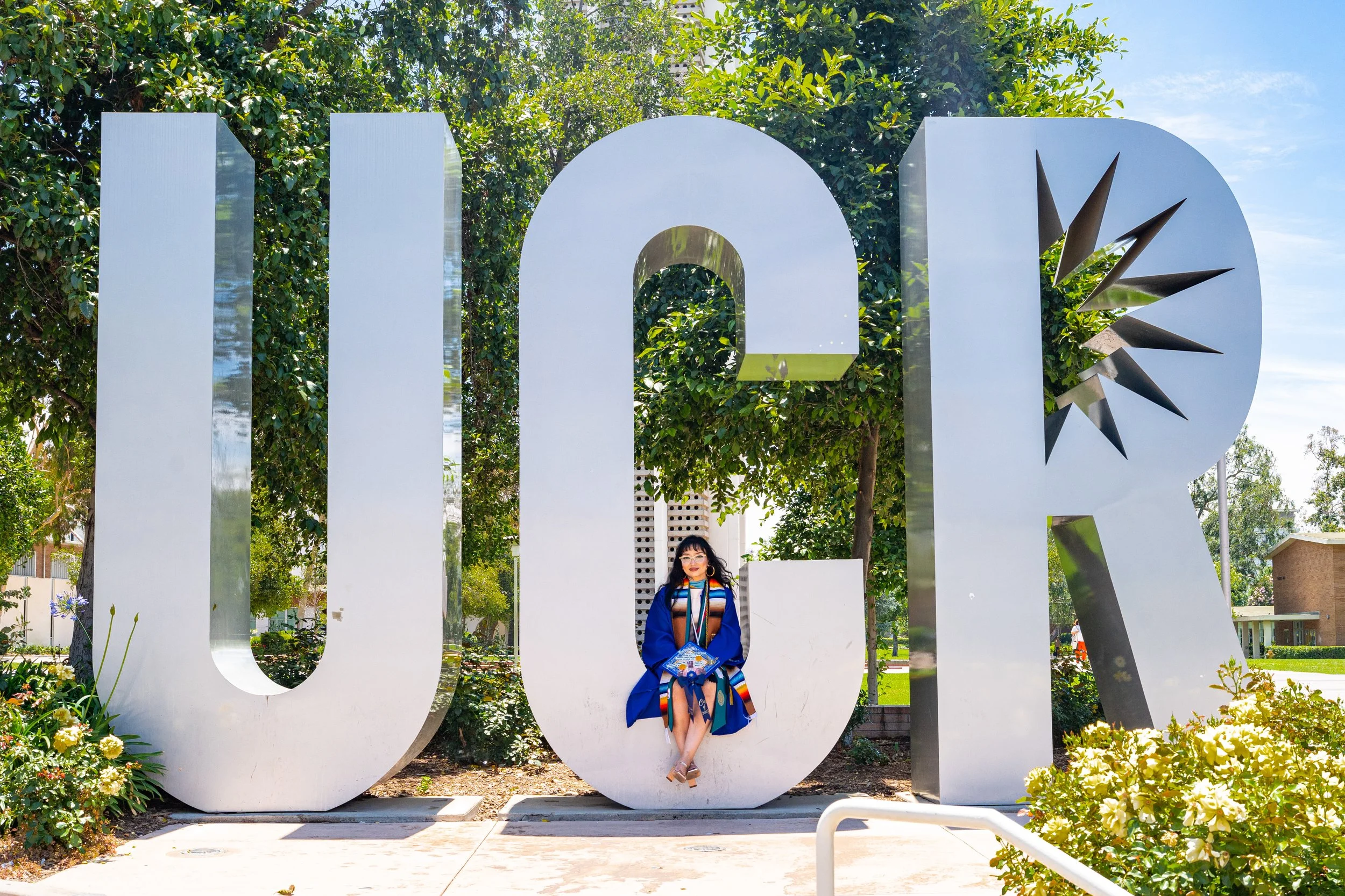 Mezmeriscenes.graduation.photography.services.graduation.photography (53).jpg