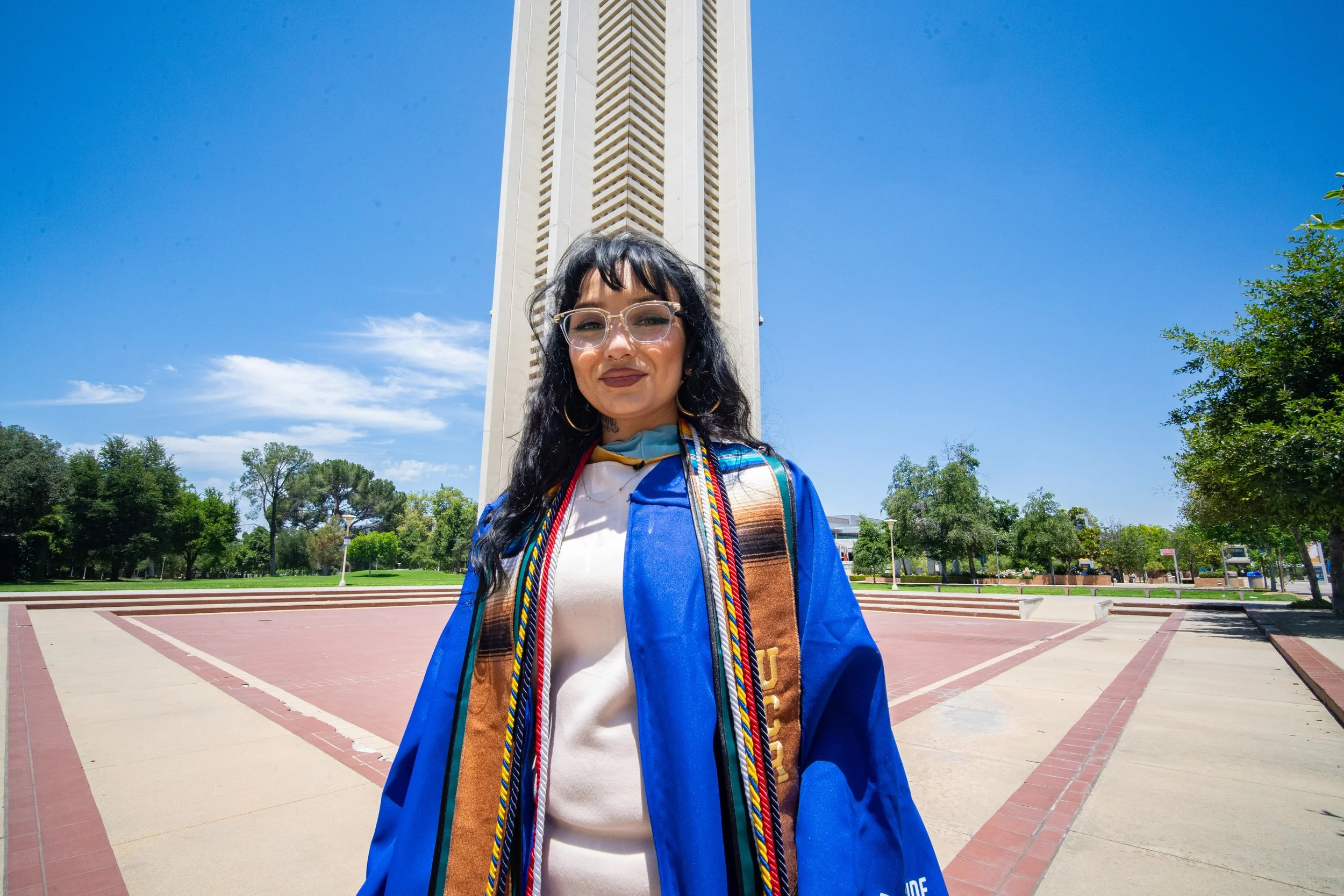 Mezmeriscenes.graduation.photography.services.graduation.photography (26).jpg