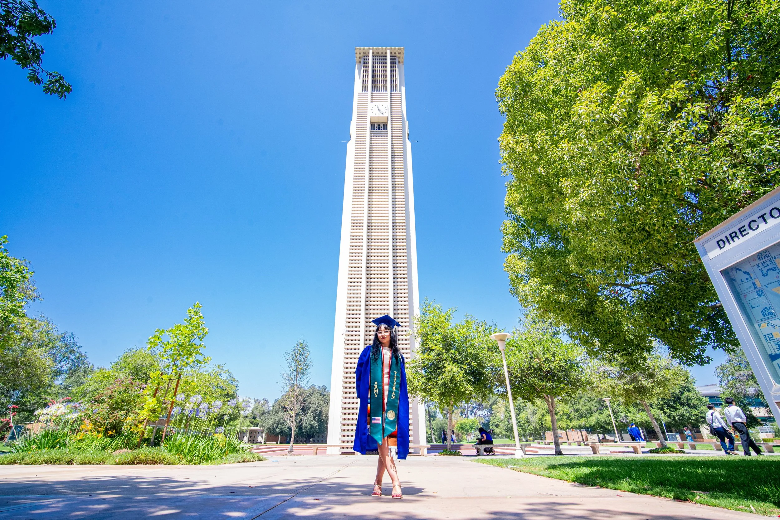 Mezmeriscenes.graduation.photography.services.graduation.photography (11).jpg