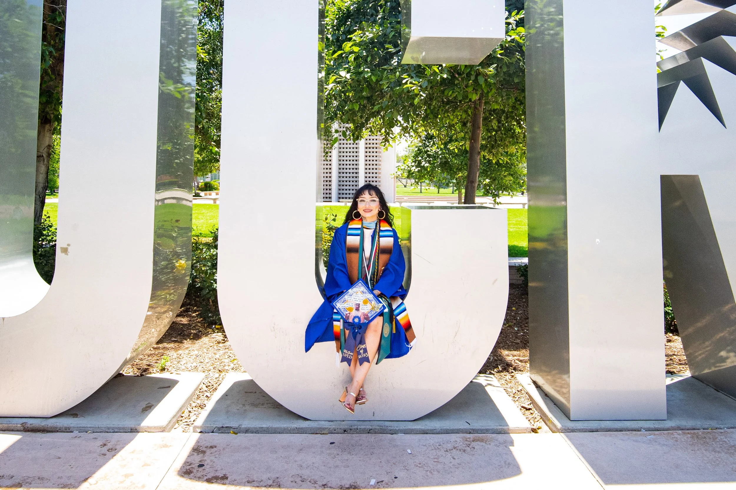 Mezmeriscenes.graduation.photography.services.graduation.photography (28).jpg