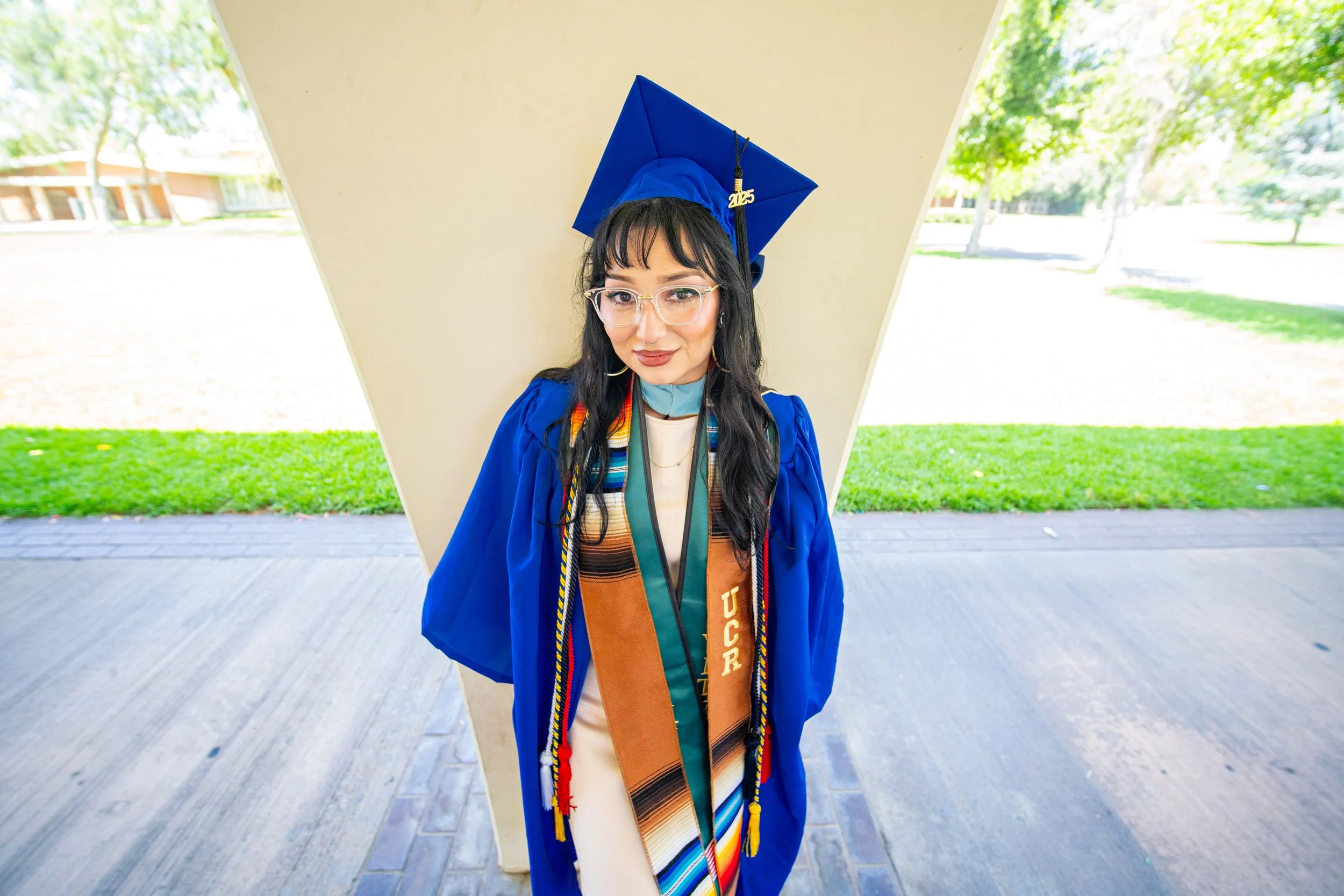 Mezmeriscenes.graduation.photography.services.graduation.photography (16).jpg