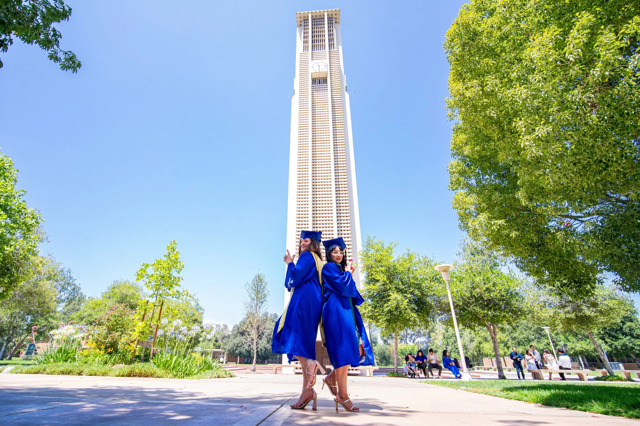 Mezmeriscenes.graduation.photography.services.graduation.photography (14).jpg