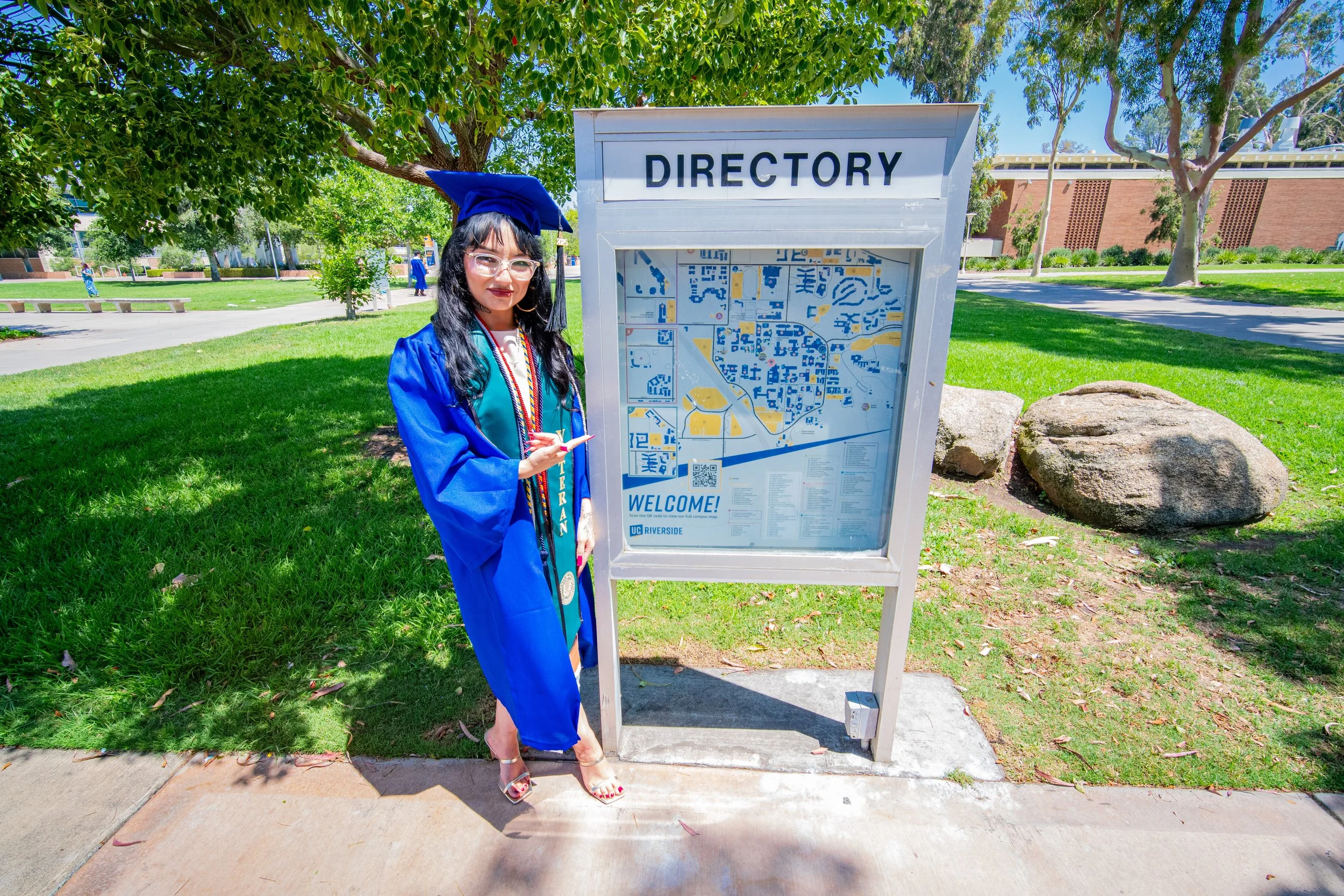 Mezmeriscenes.graduation.photography.services.graduation.photography (9).jpg