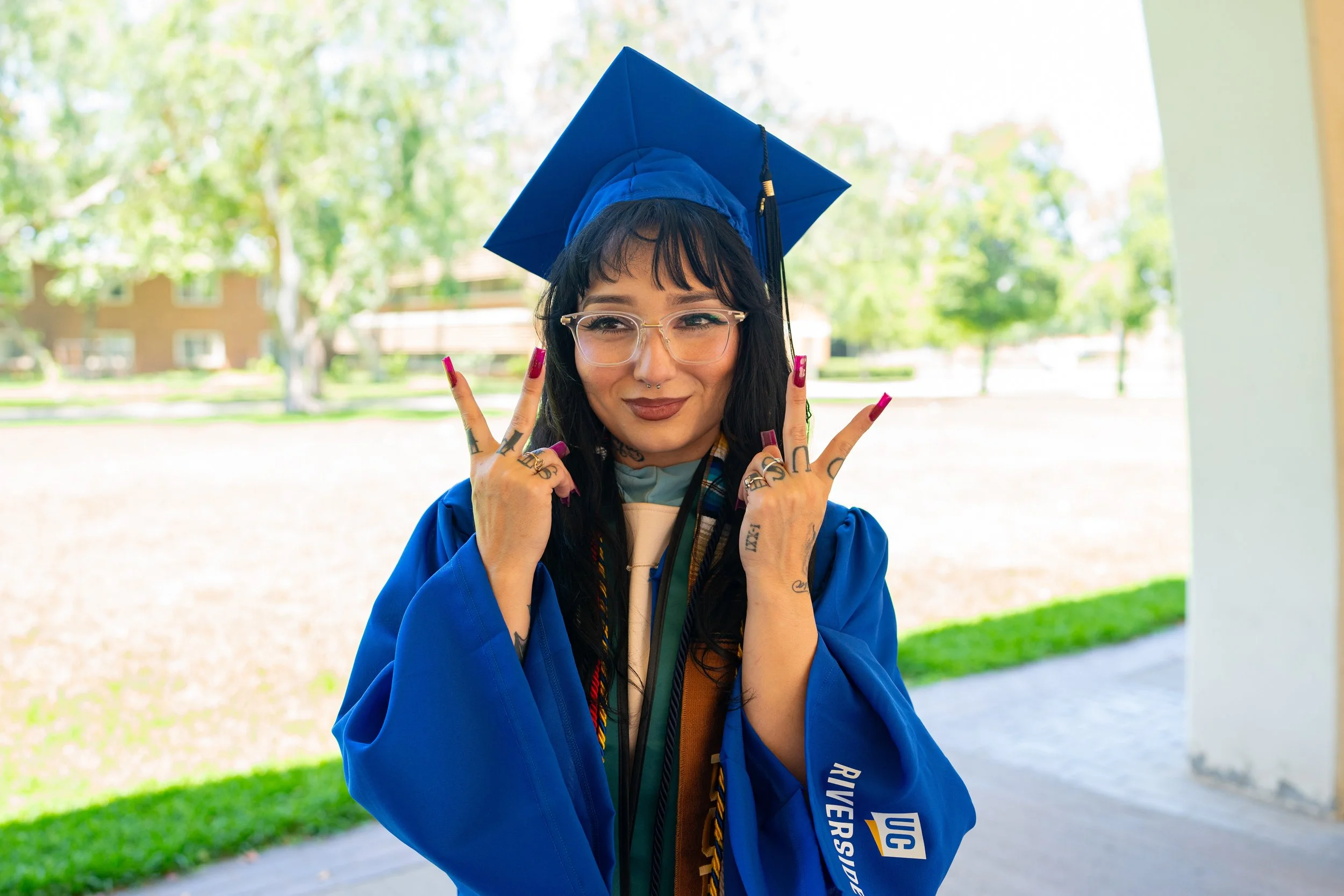 Mezmeriscenes.graduation.photography.services.graduation.photography (48).jpg