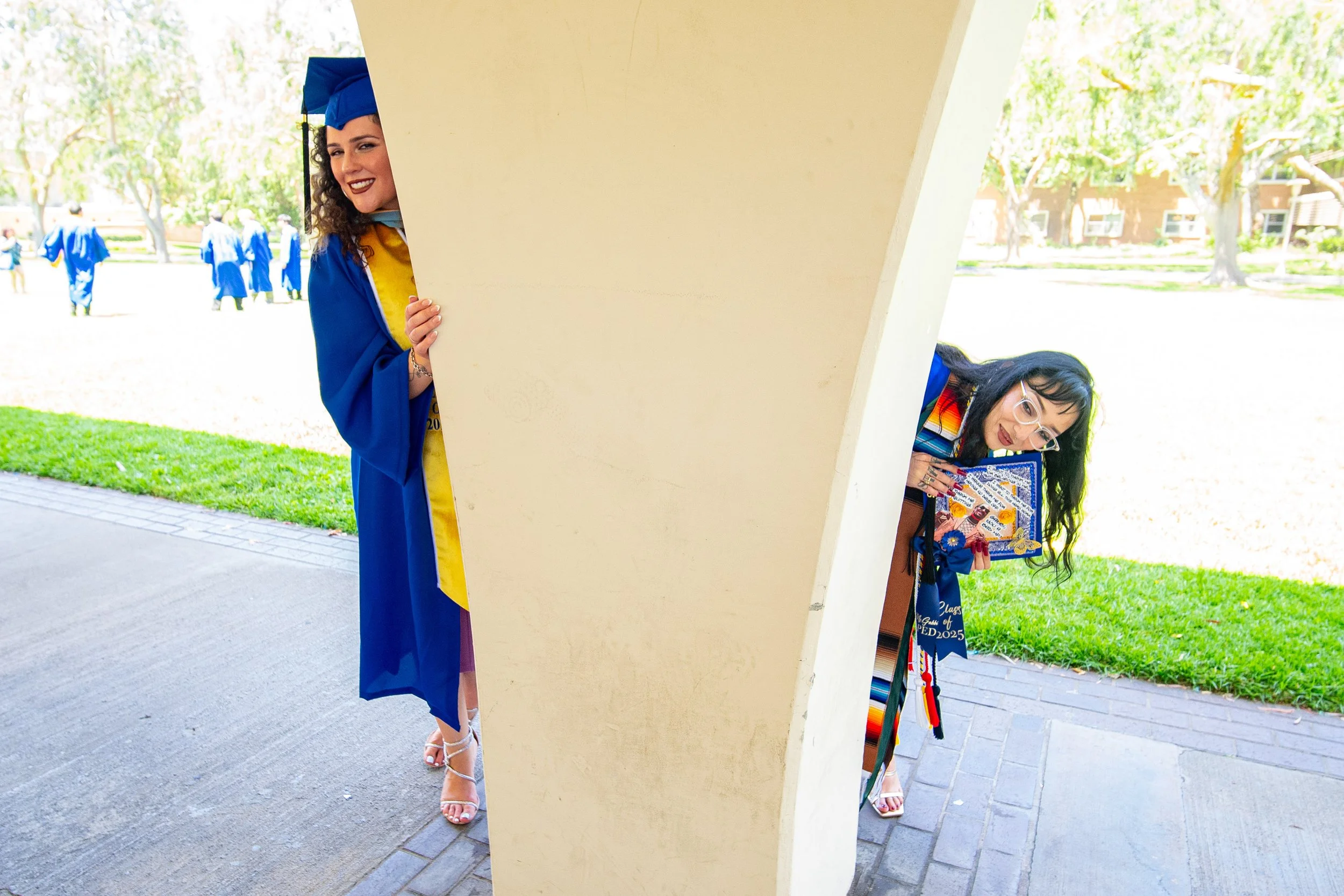 Mezmeriscenes.graduation.photography.services.graduation.photography (21).jpg