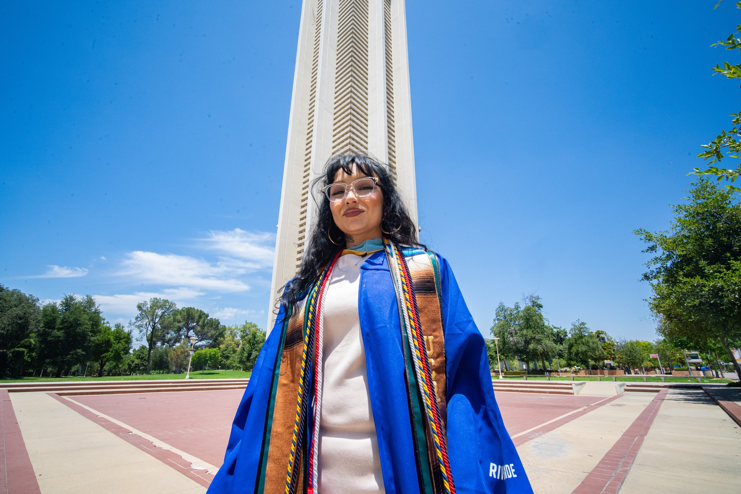 Mezmeriscenes.graduation.photography.services.graduation.photography (25).jpg
