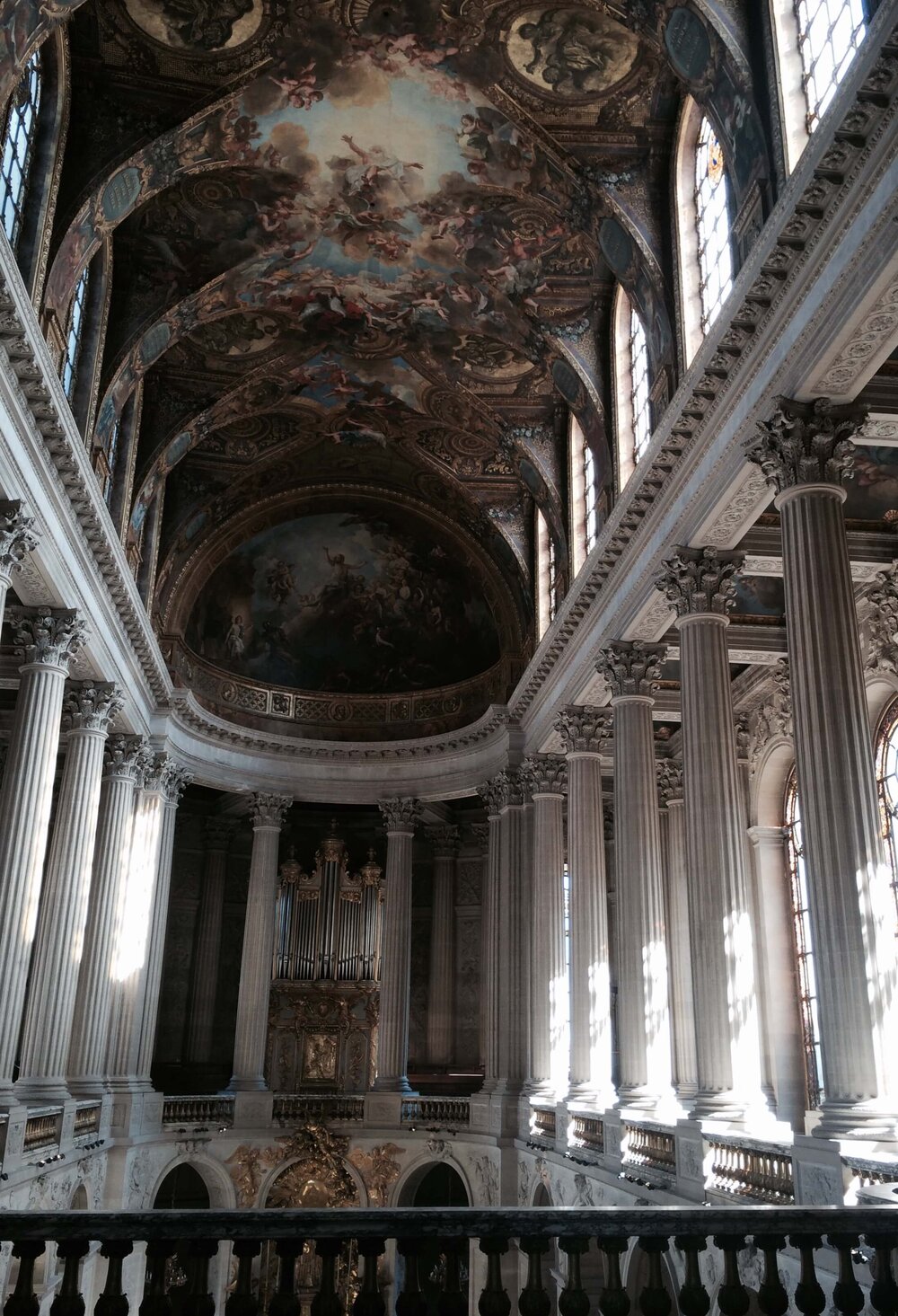 Versailles-painted-ceiling
