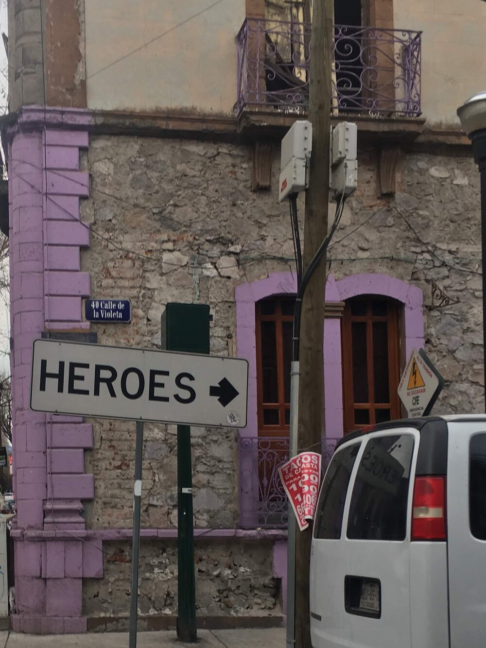 Mexico-City-Violeta-Street-Heroes-Sign
