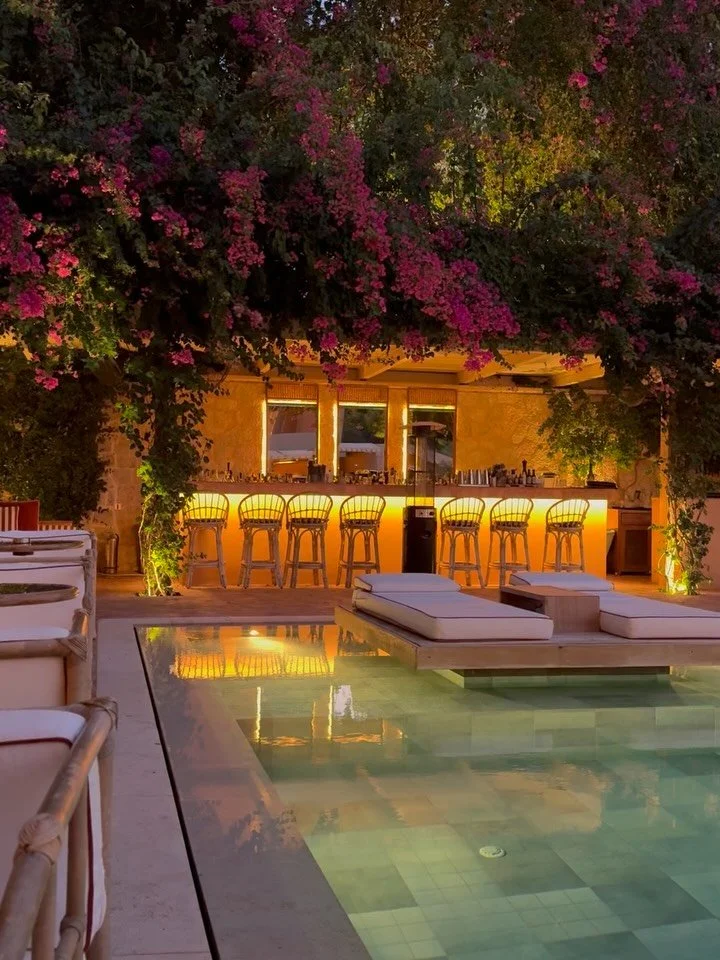 When was the last time you were at a family-owned and operated hotel? Like a decent sized hotel, 89 rooms, 5 floors, few restaurants (one with a Michelin star). I honestly cannot think of many/any. Been around since 1960 while all around there are ne