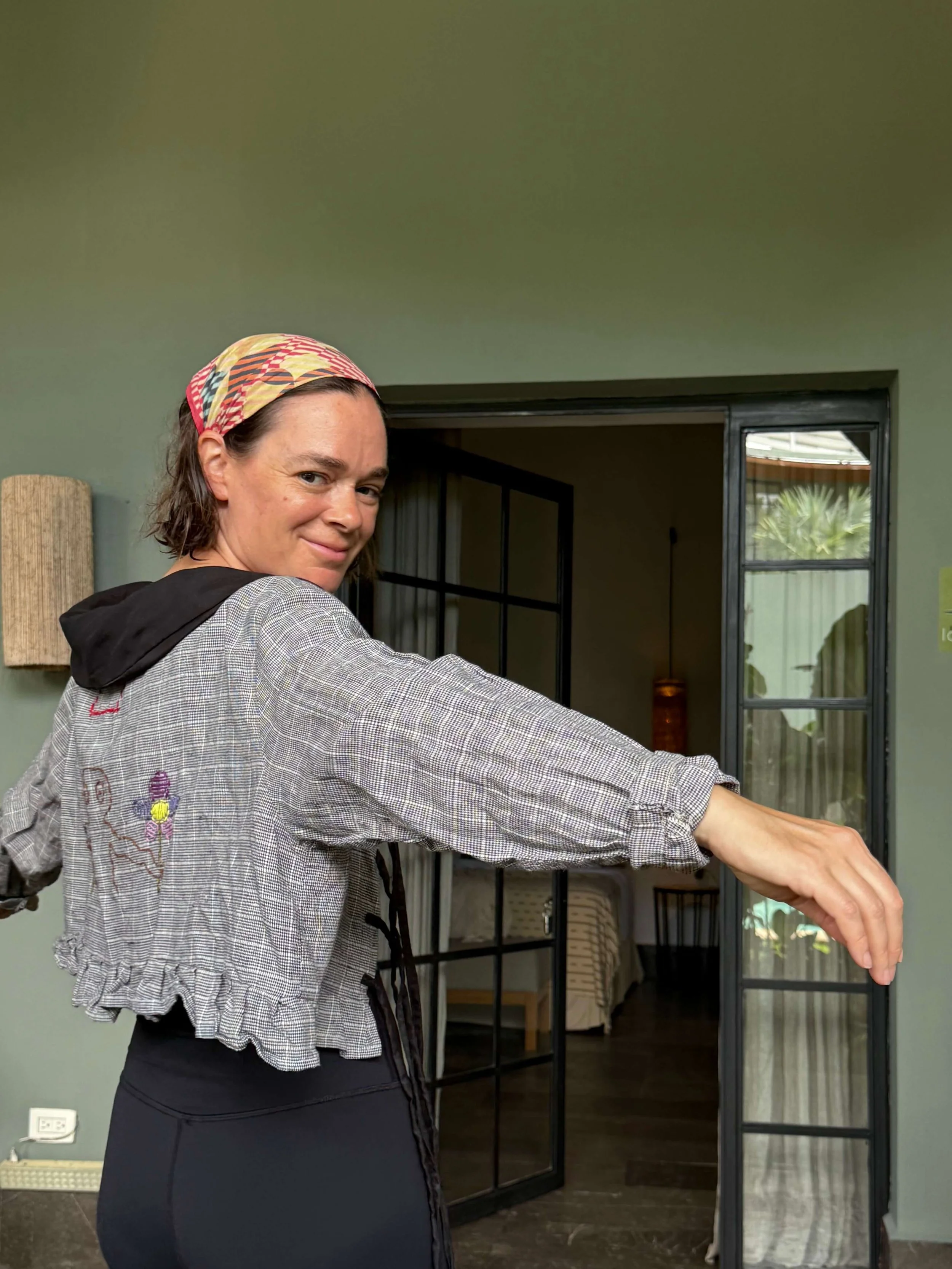 Cropped Embroidered Blouse, by Vernâculo 4.jpg