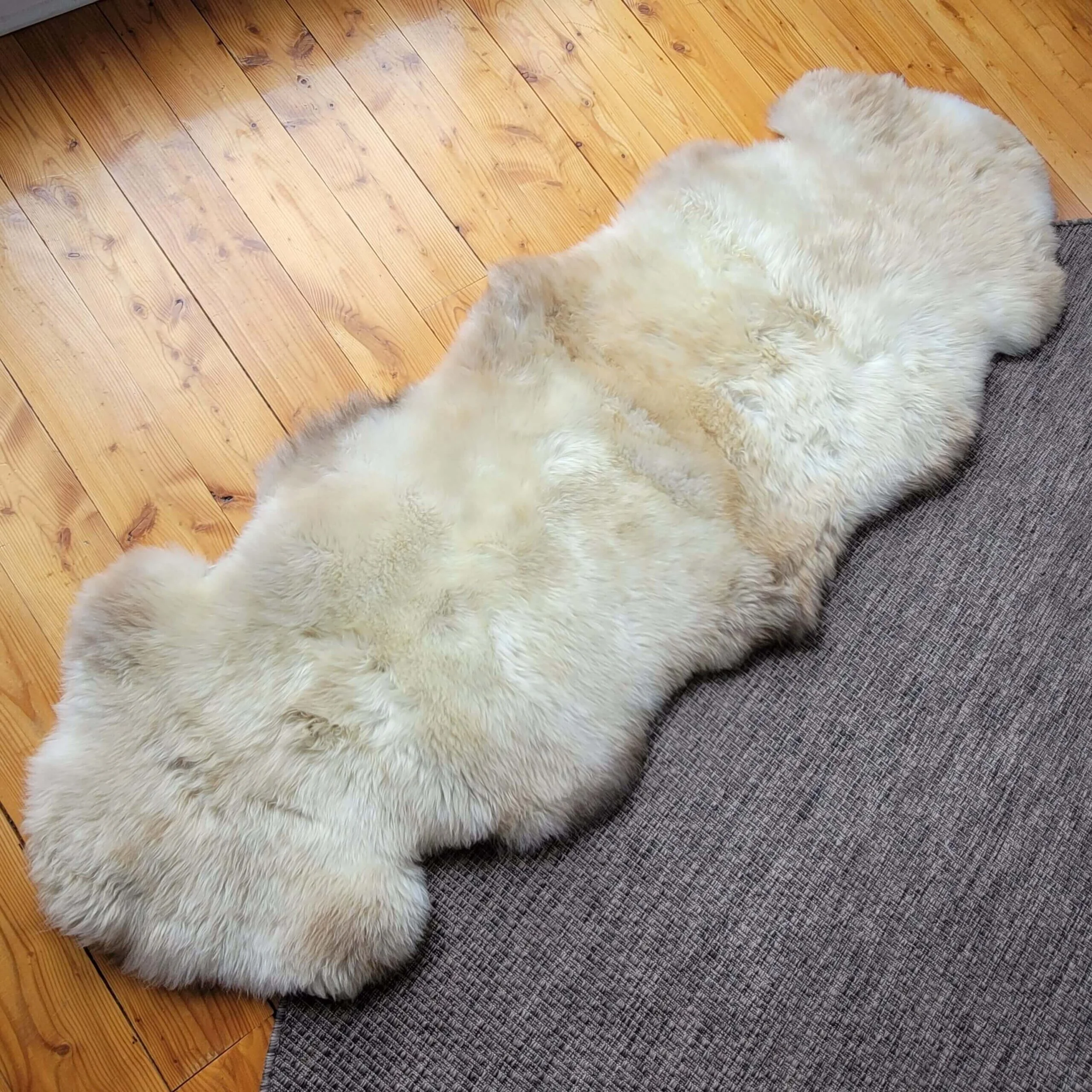 Double Pelted Sheepskin 4.jpg