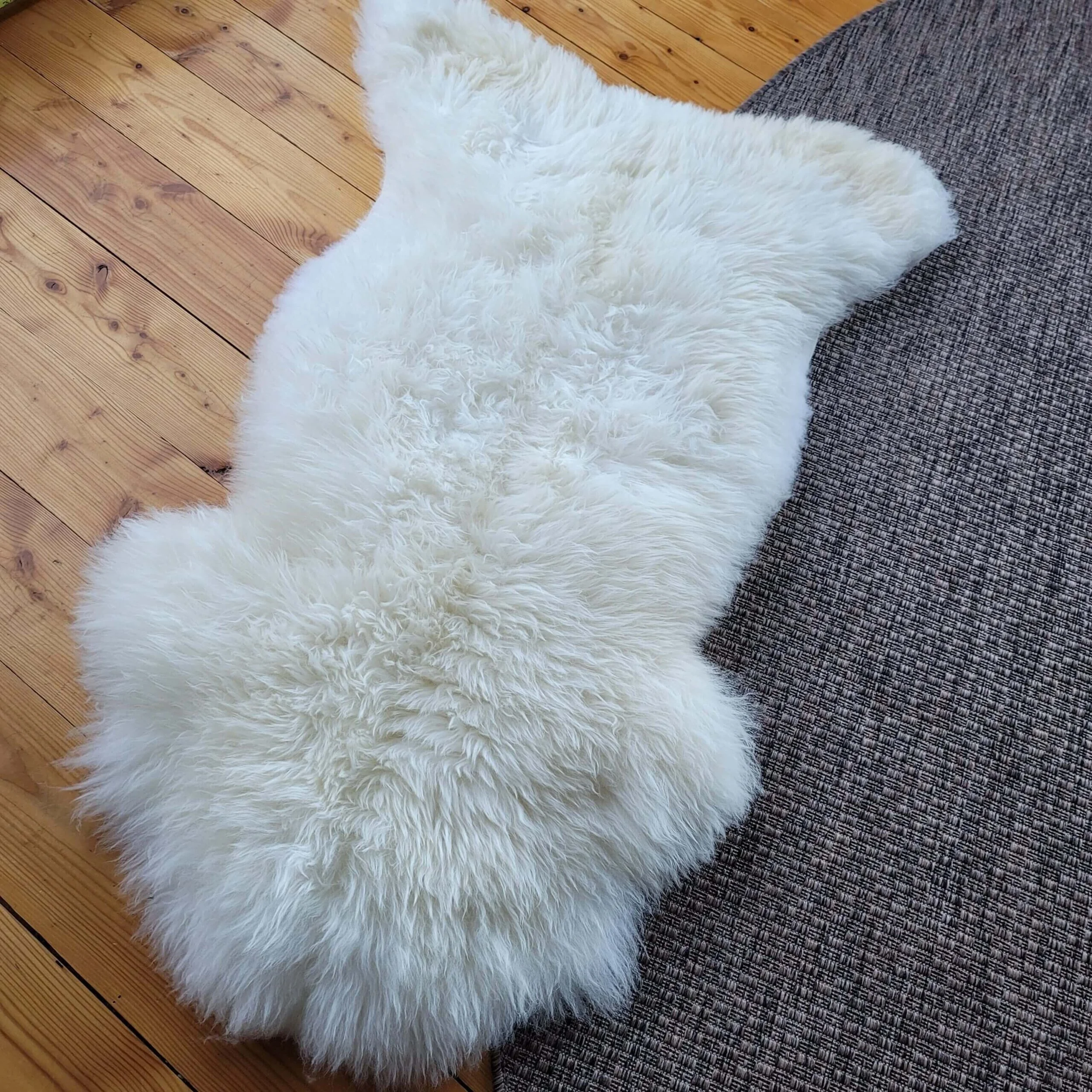 Large Classic Cream Sheepskin 3.jpg