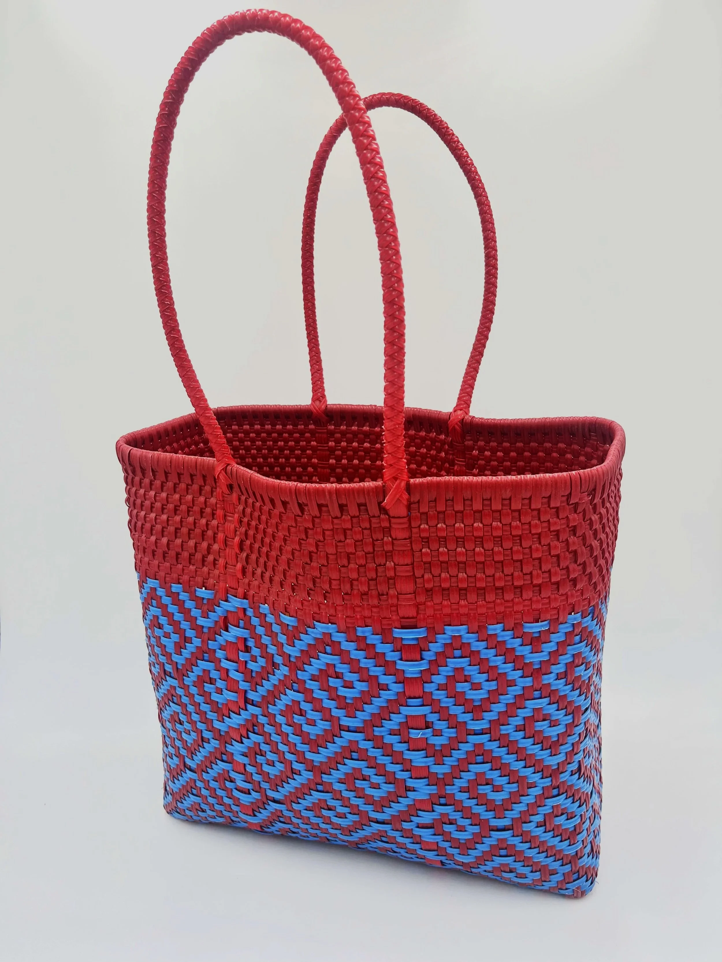 Woven+Guatemalan+Basket+Bag+4.jpg