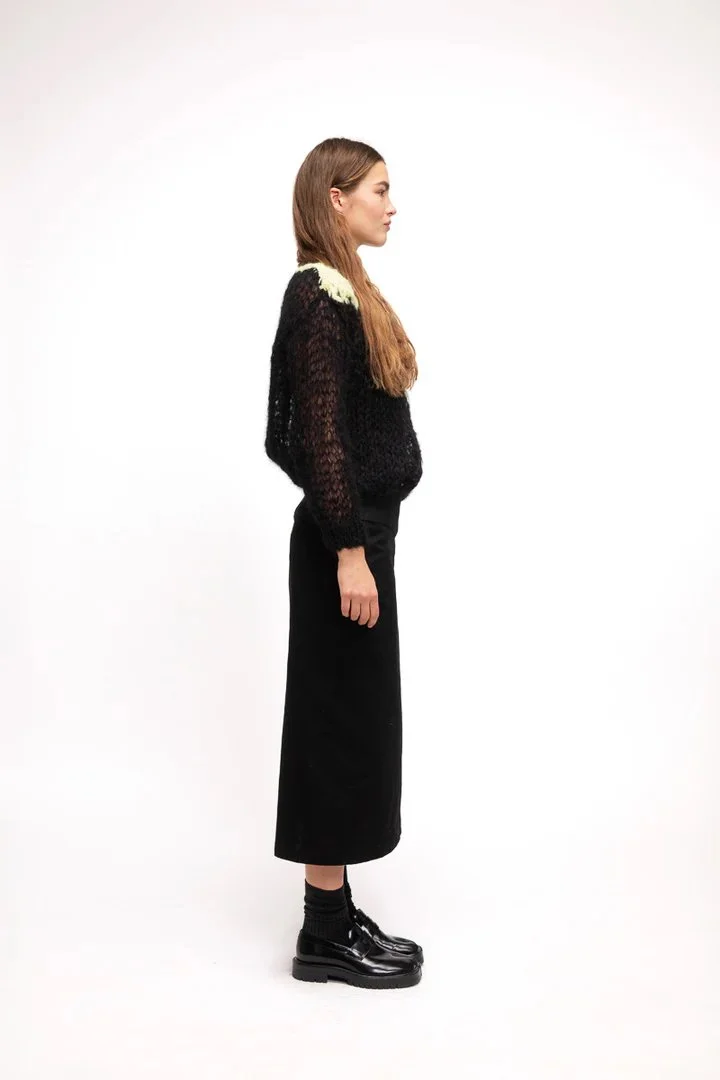 aurora-sweater-black--yellow-2.jpeg