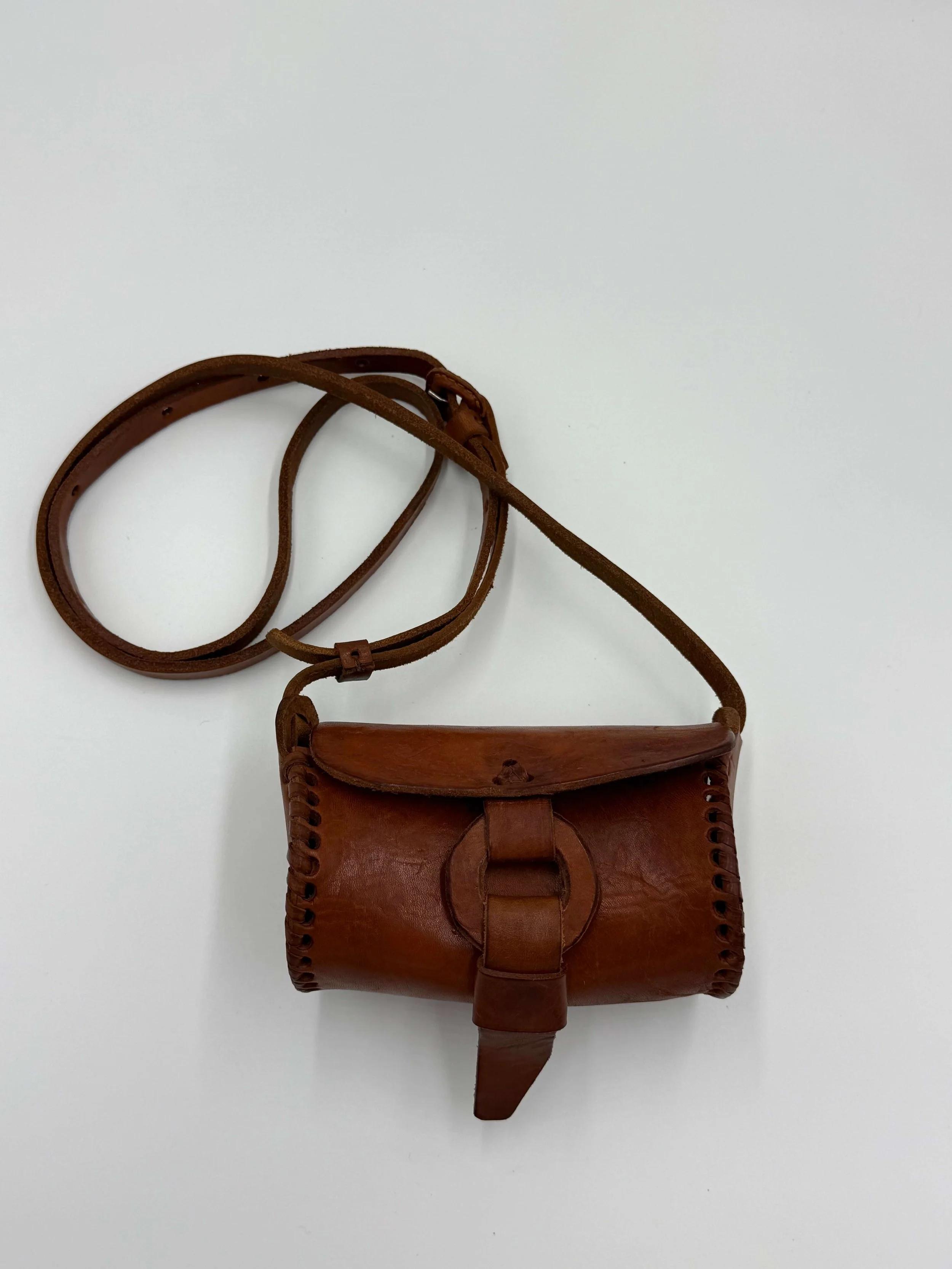 Leather Barrel Bag 5.jpeg