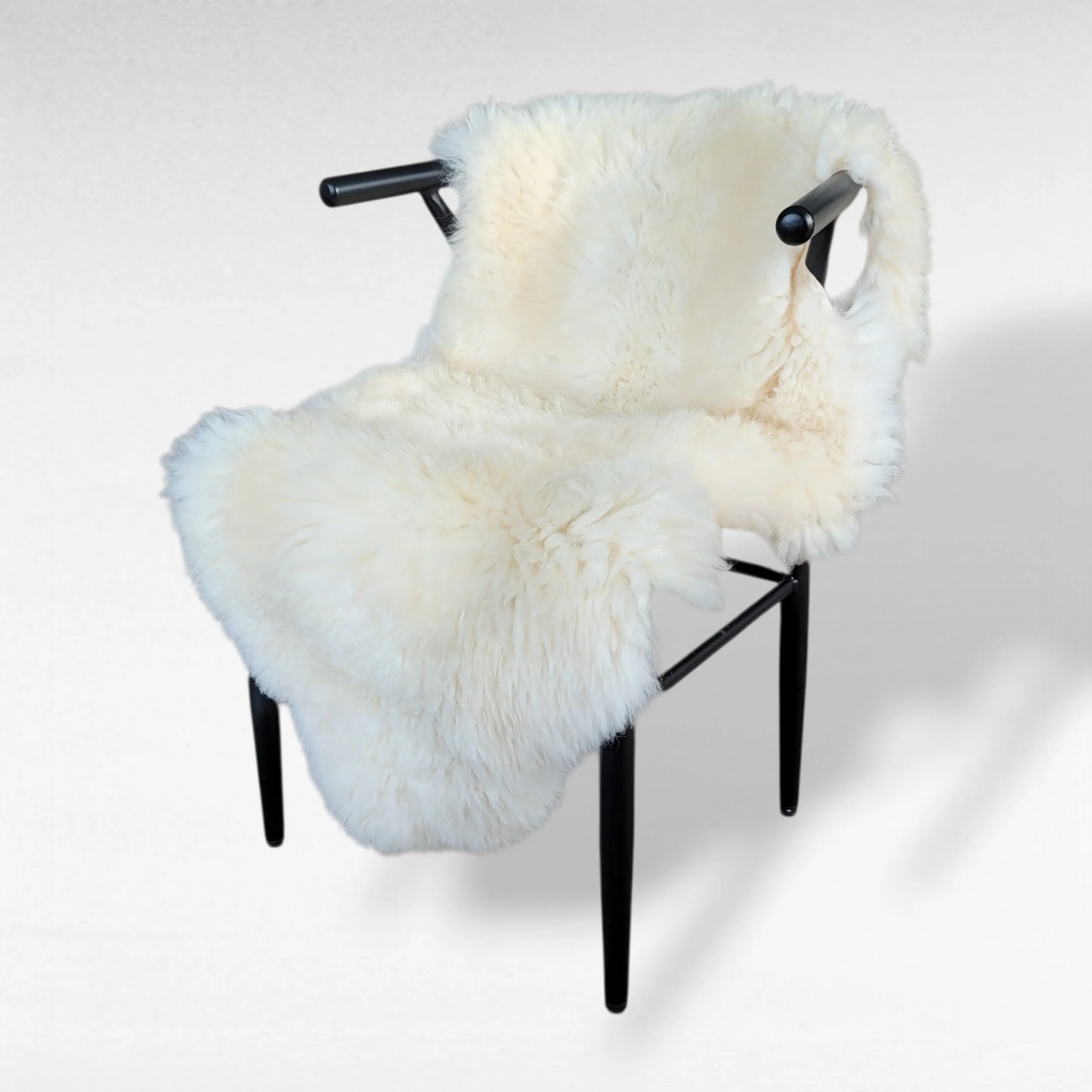 Natural White Classic Sheepskin 1.jpg