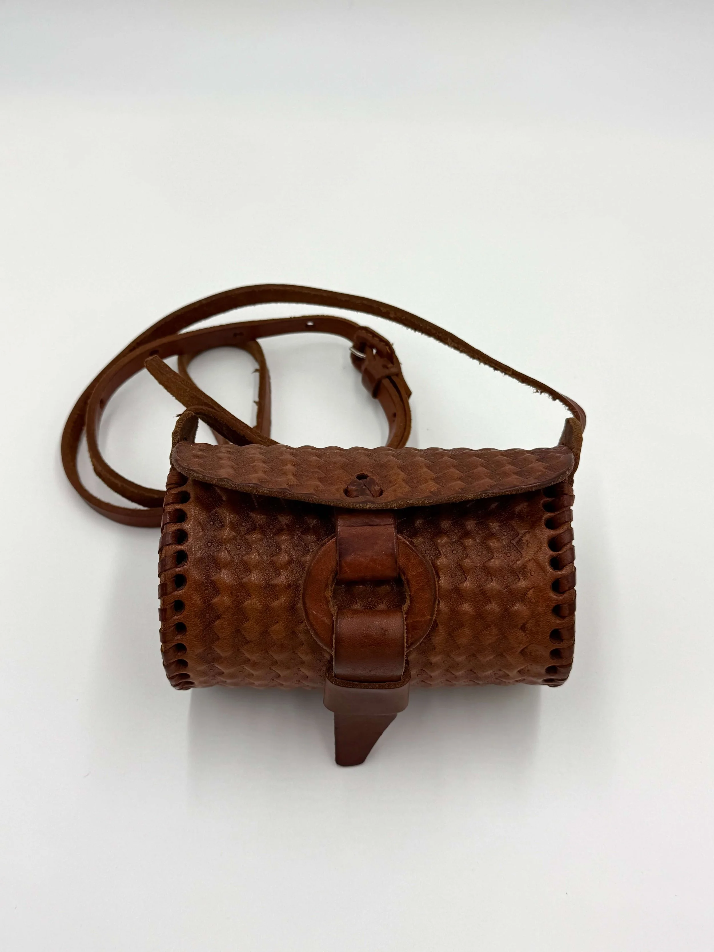 Leather Barrel Bag 7.jpeg