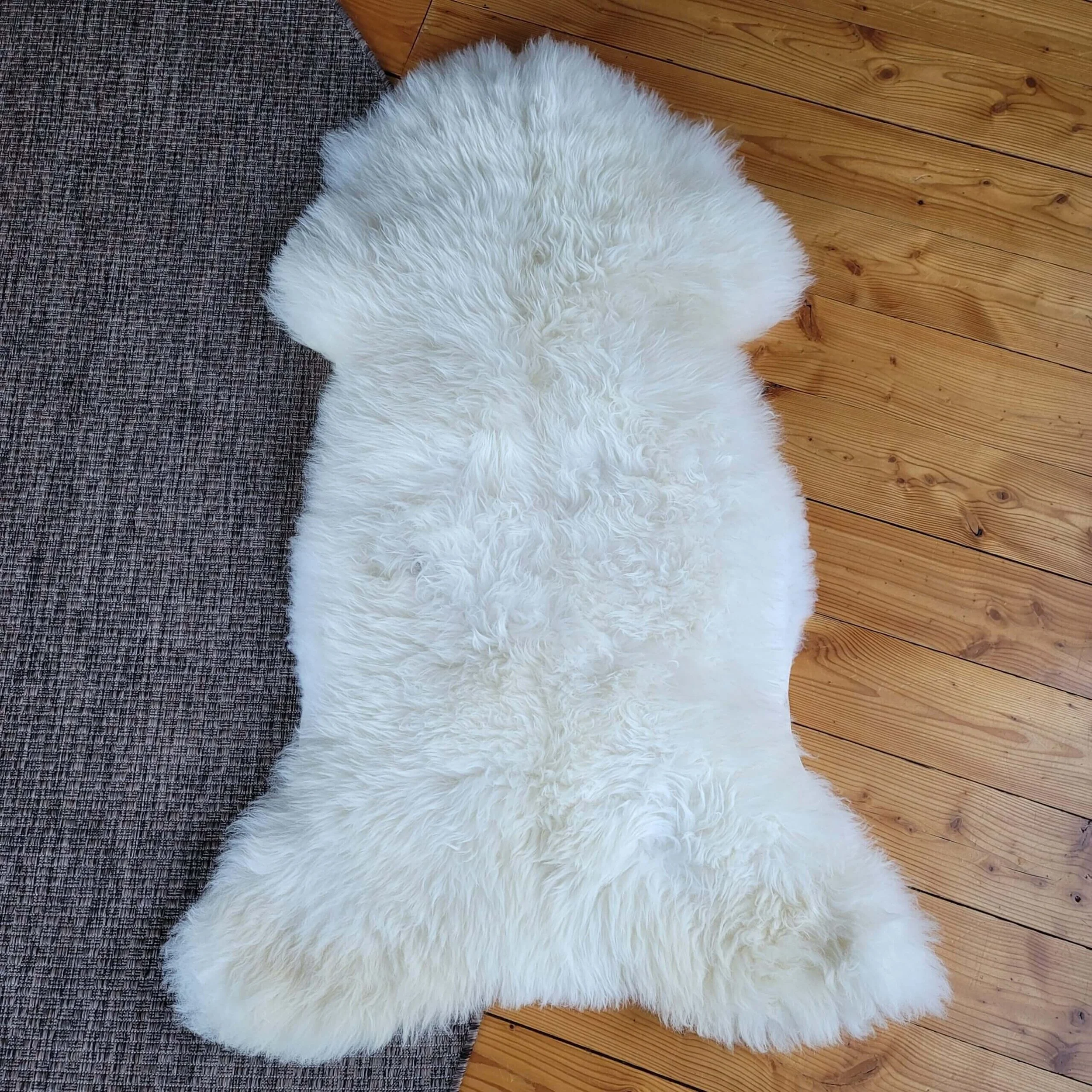 Large Classic Cream Sheepskin 2.jpg